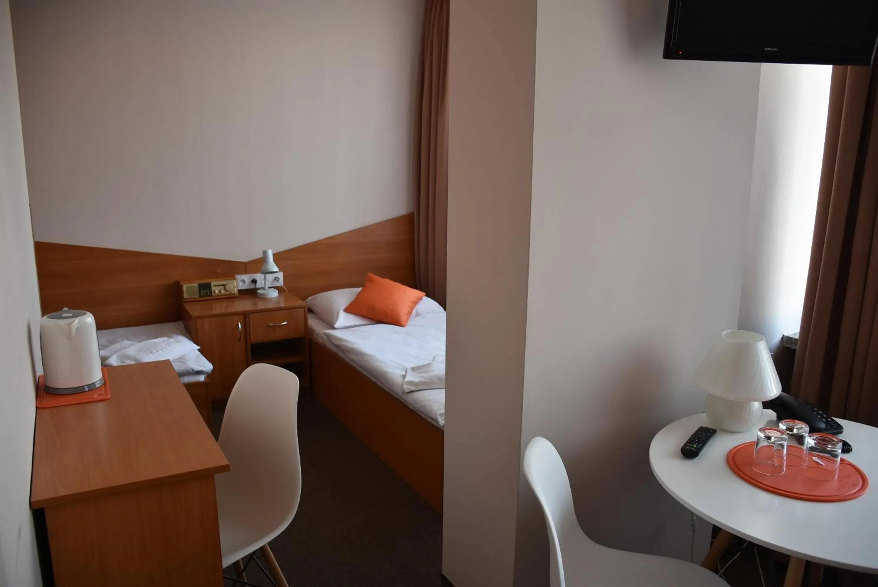 Economy Triple Room in Hotel PZMot Economy Triple Room in Hotel PZMot