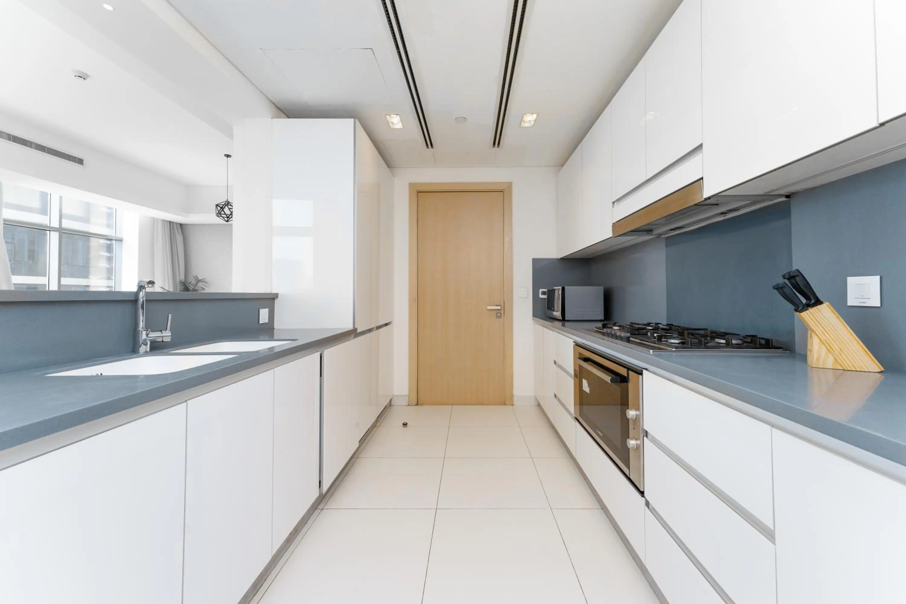 Kitchen or kitchenette, Kitchen/Kitchenette in FAM Living - Mada Residences Downtown Dubai