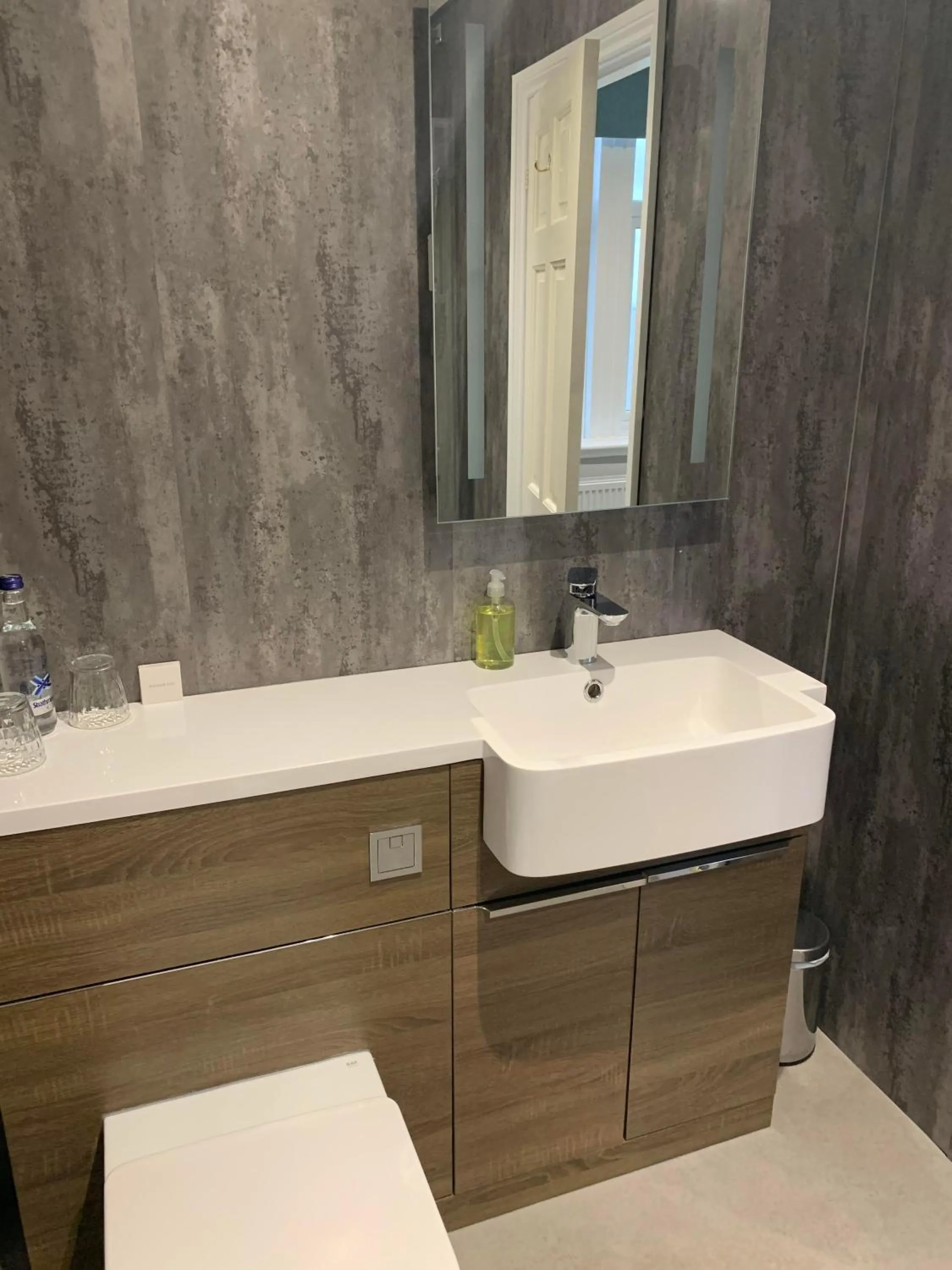 The Powfoot Hotel, Annan