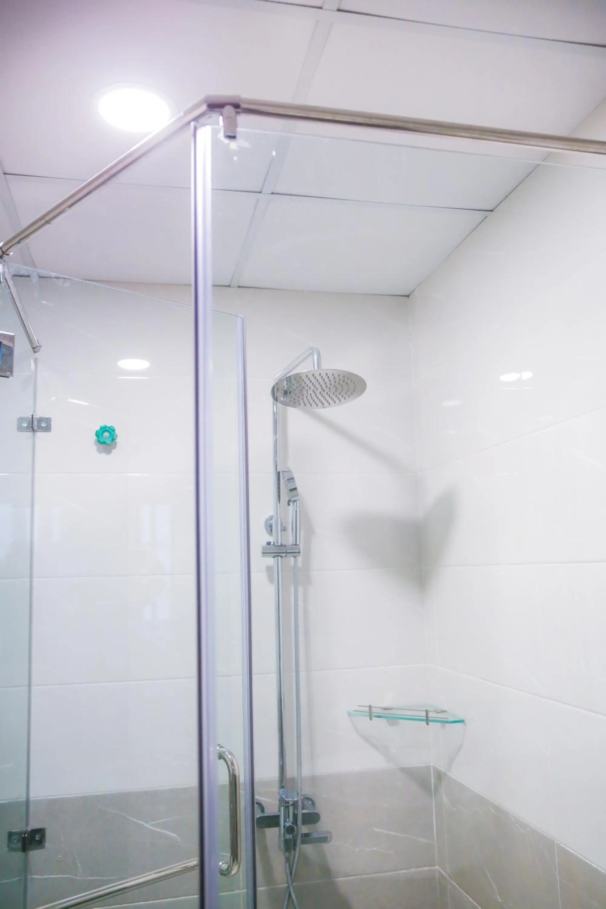 Shower in Long Anh Hotel