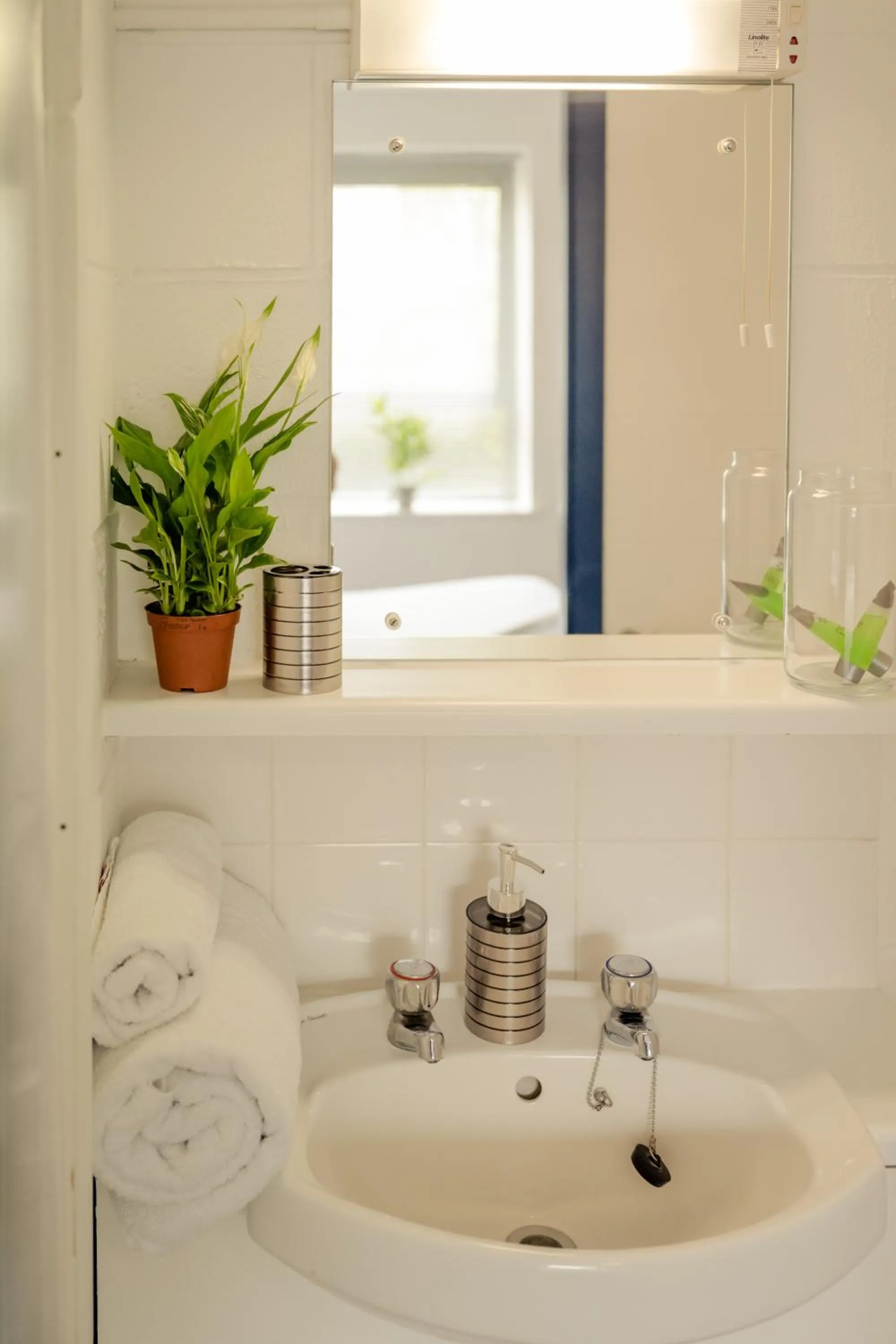 Bathroom in DCU Rooms Glasnevin - Campus Accommodation