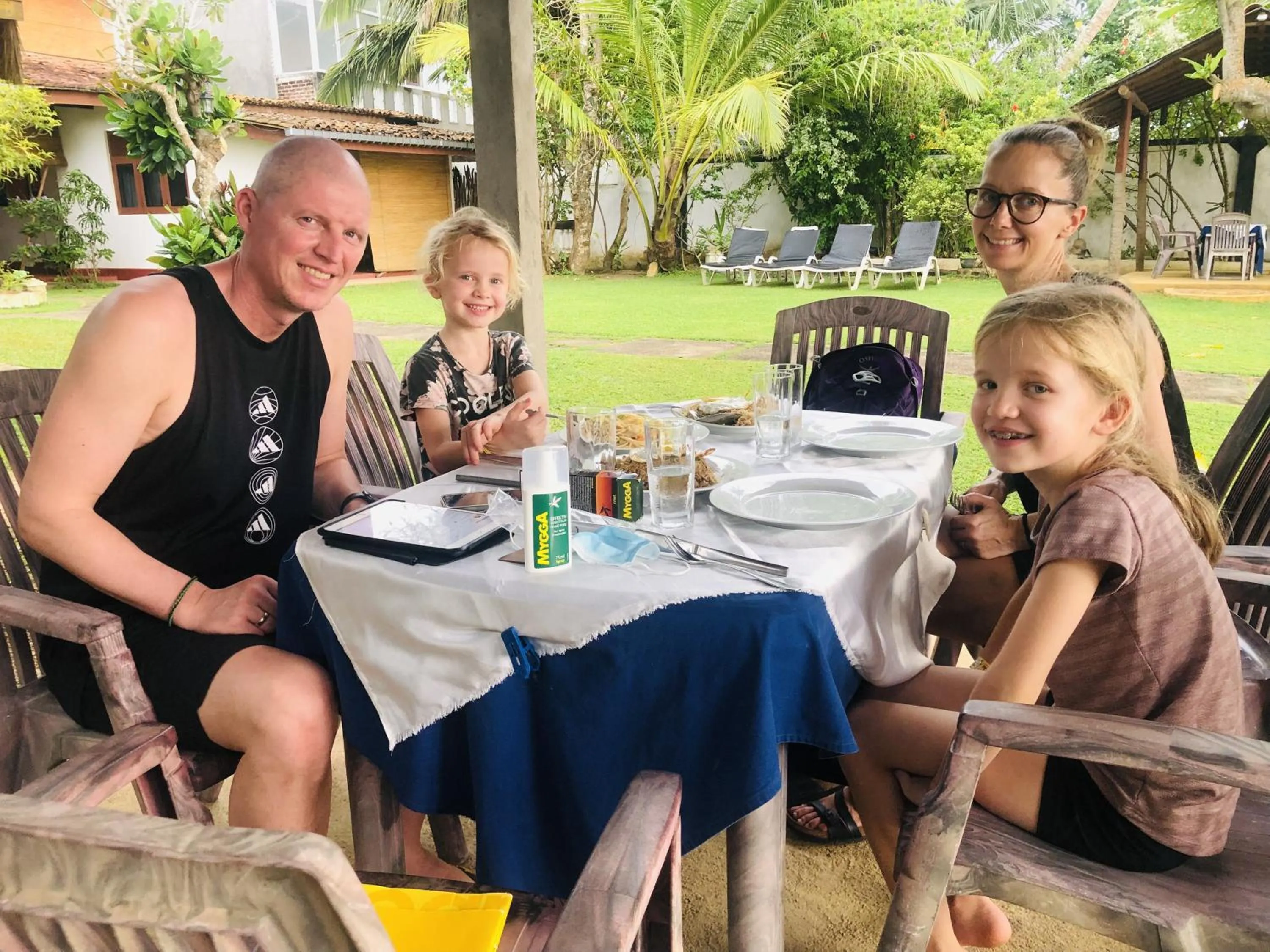 Property building in Hotel Hemadan