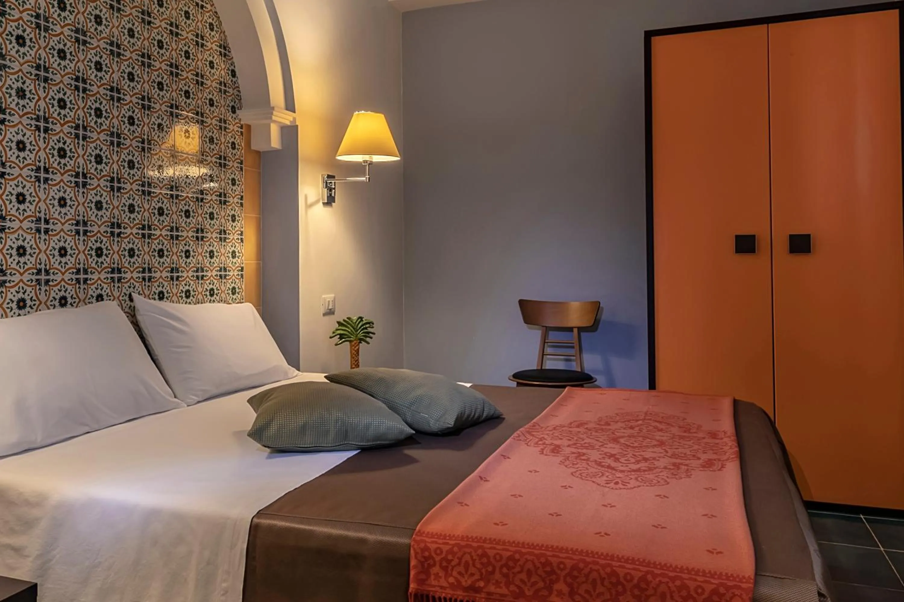 Decorative detail, Bed in Hotel Riva Del Sole