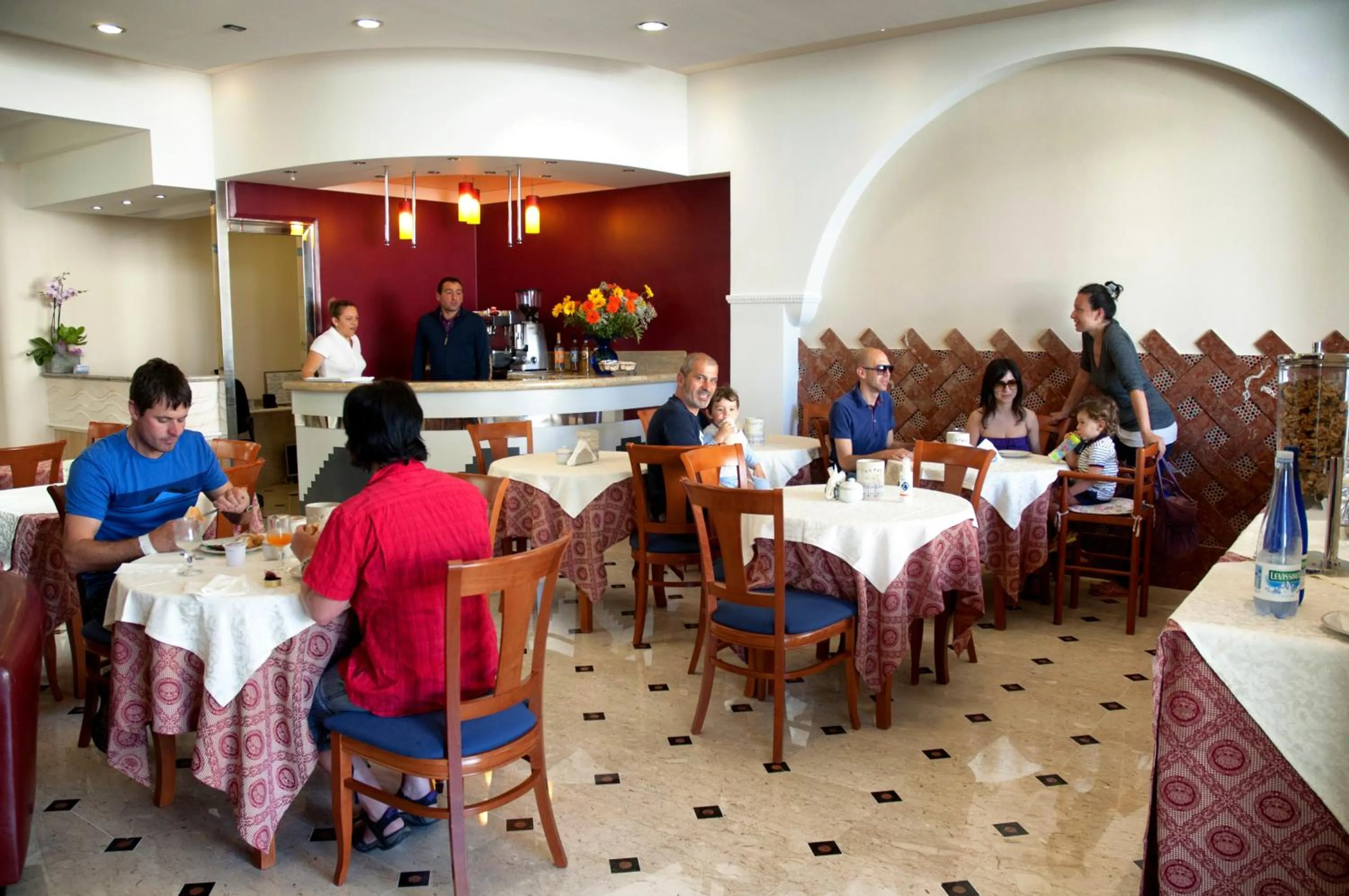 Restaurant/places to eat in Hotel Riva Del Sole