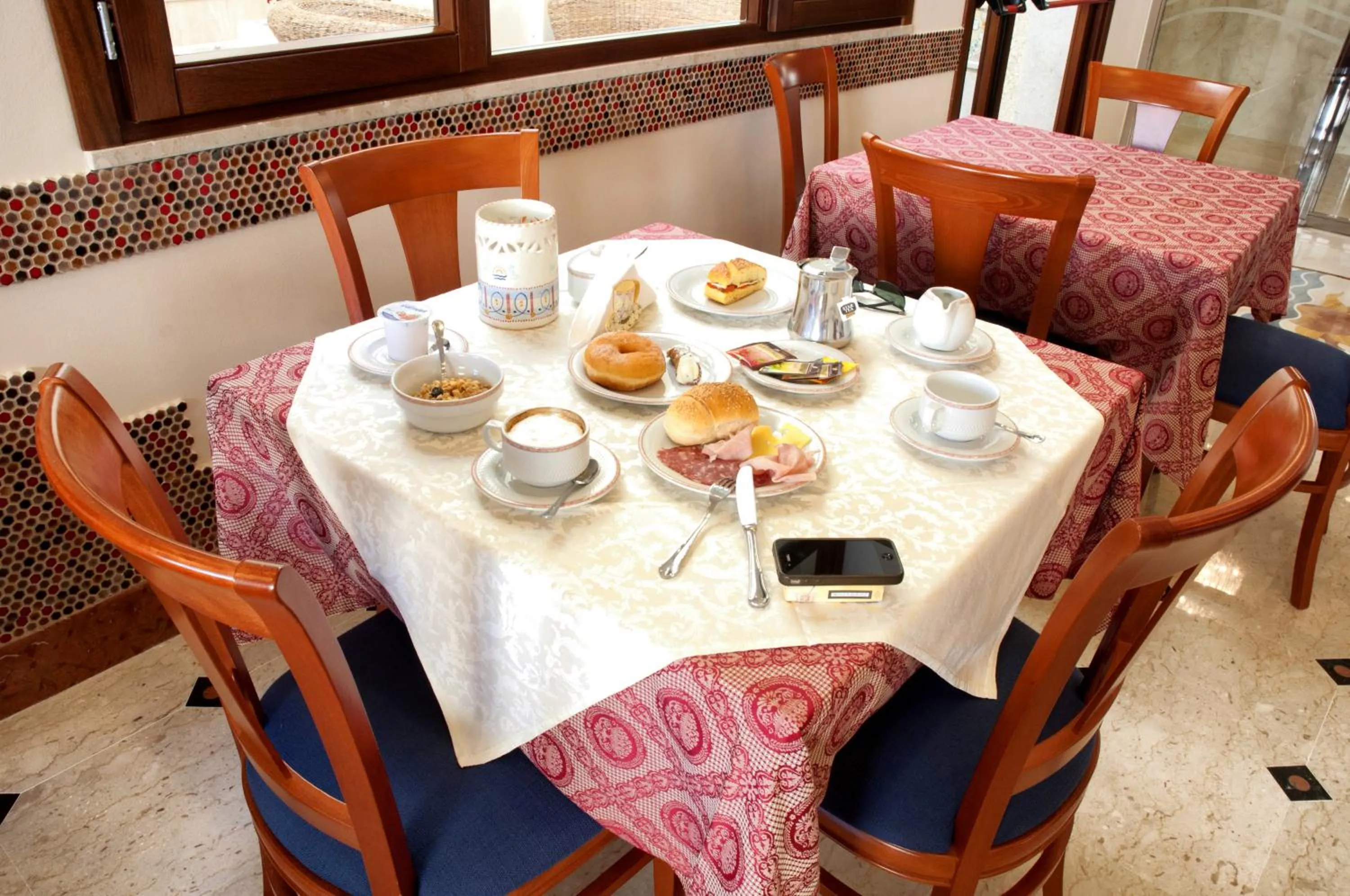 Restaurant/places to eat in Hotel Riva Del Sole