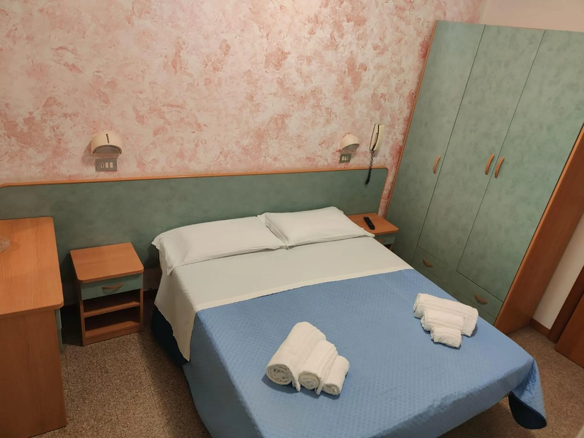 Bedroom, Bed in Hotel Gioiella