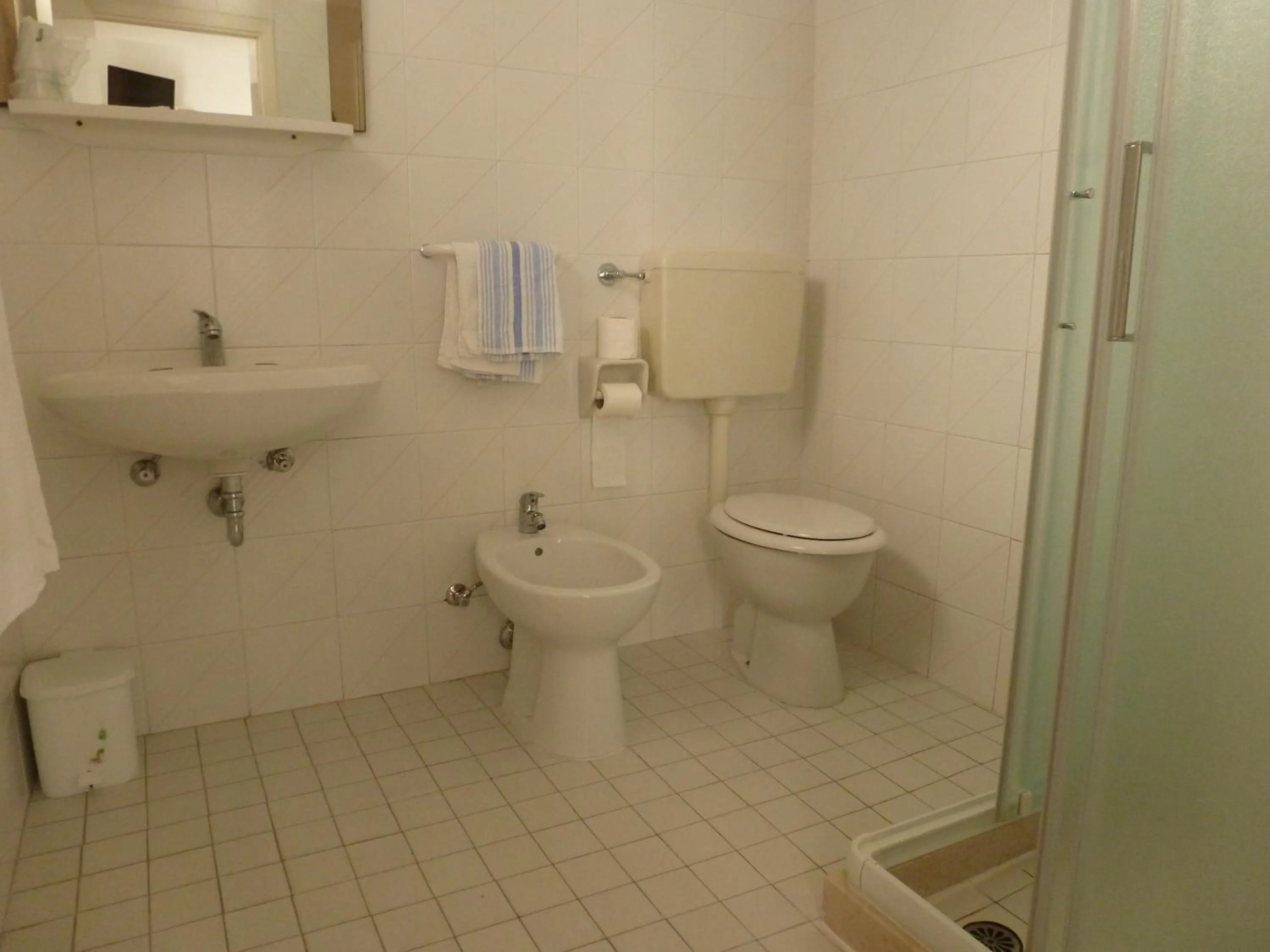 Shower in Hotel Gioiella