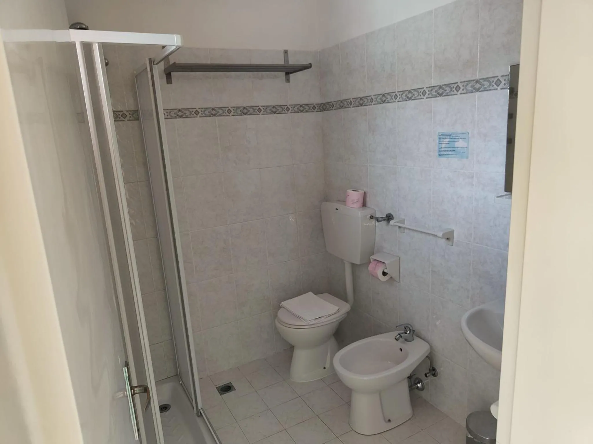 Shower in Hotel Gioiella