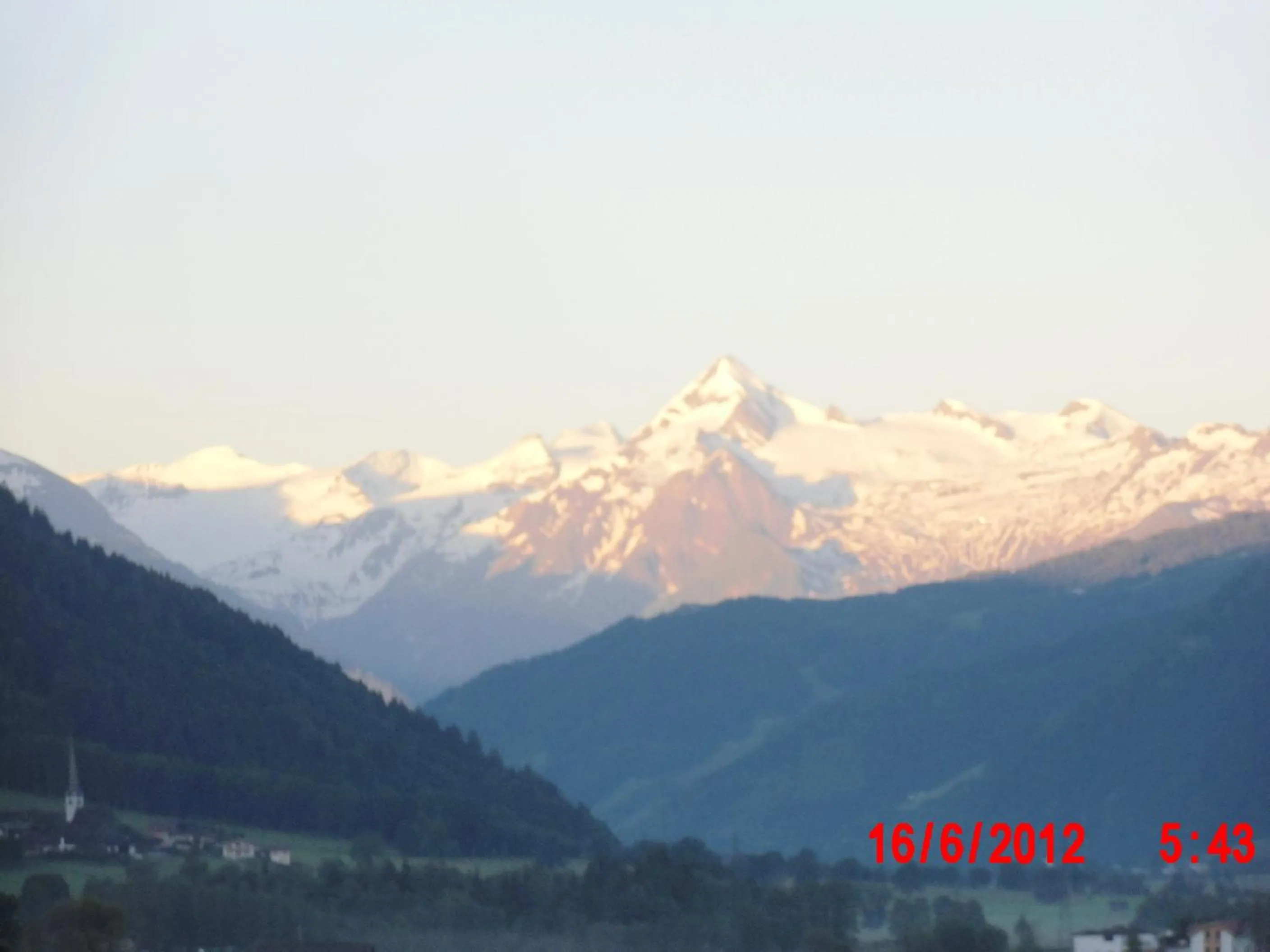 Mountain view in Appartment Eggerhof