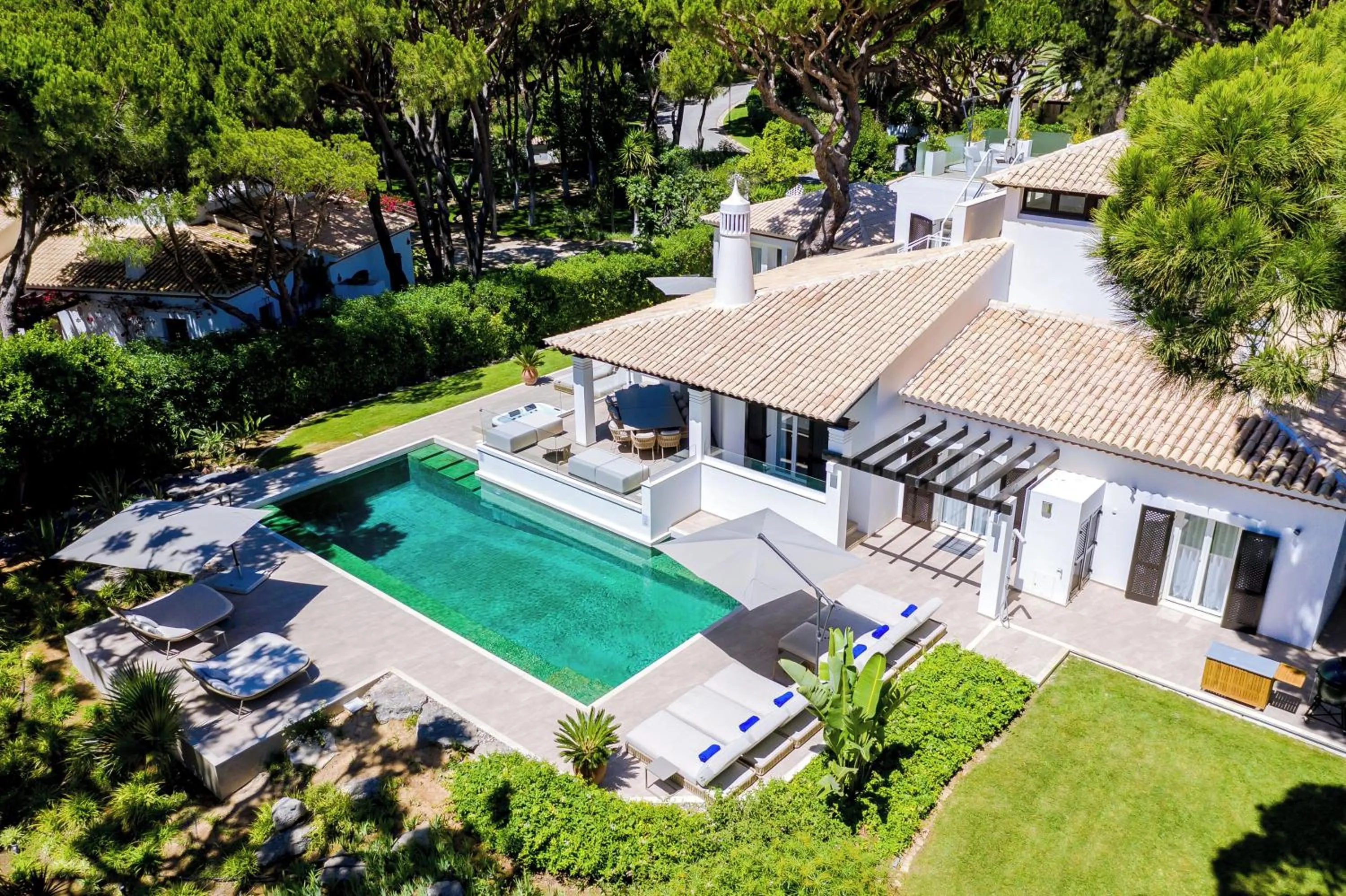 Property building in Pine Cliffs Village