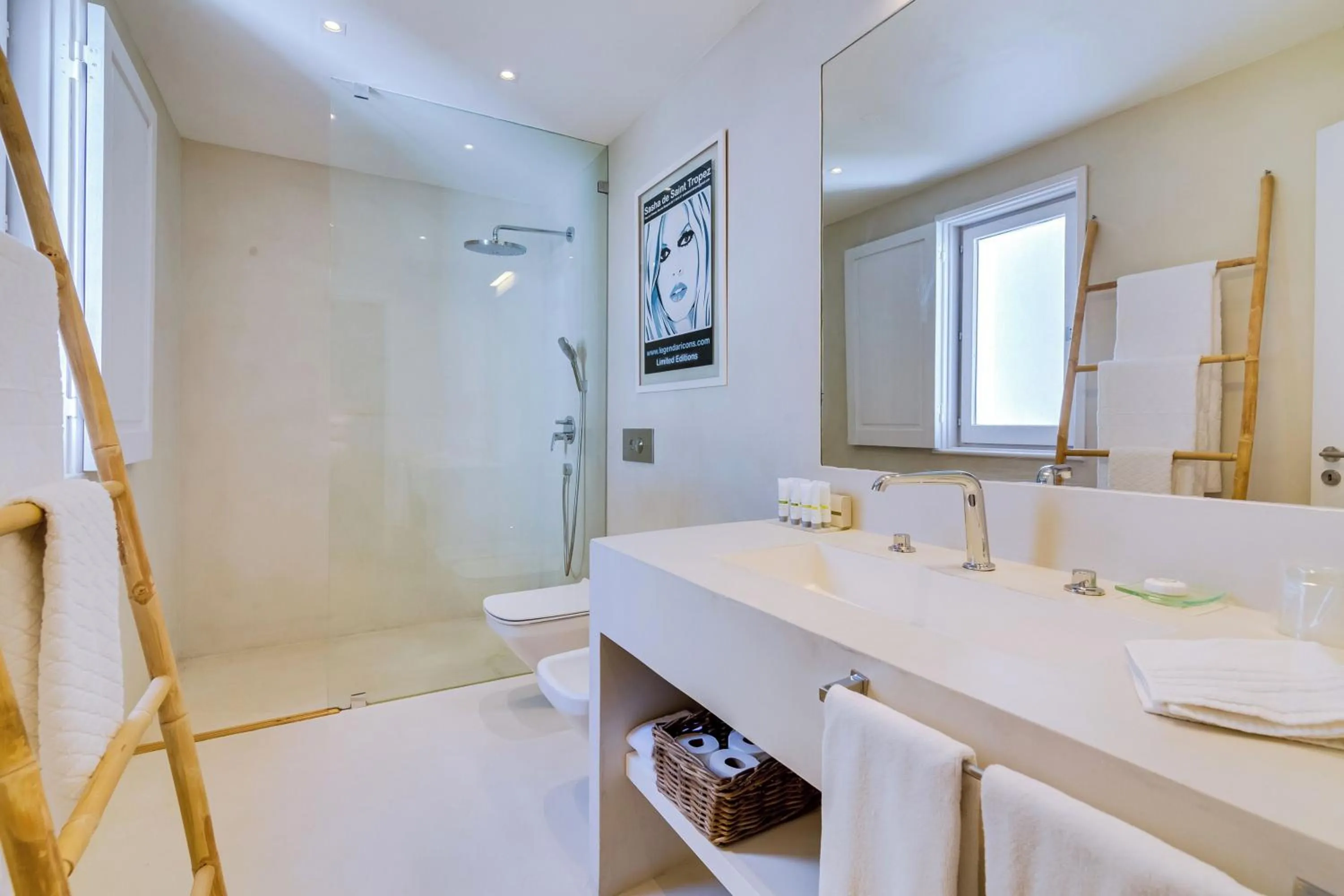 Bathroom in Pine Cliffs Village