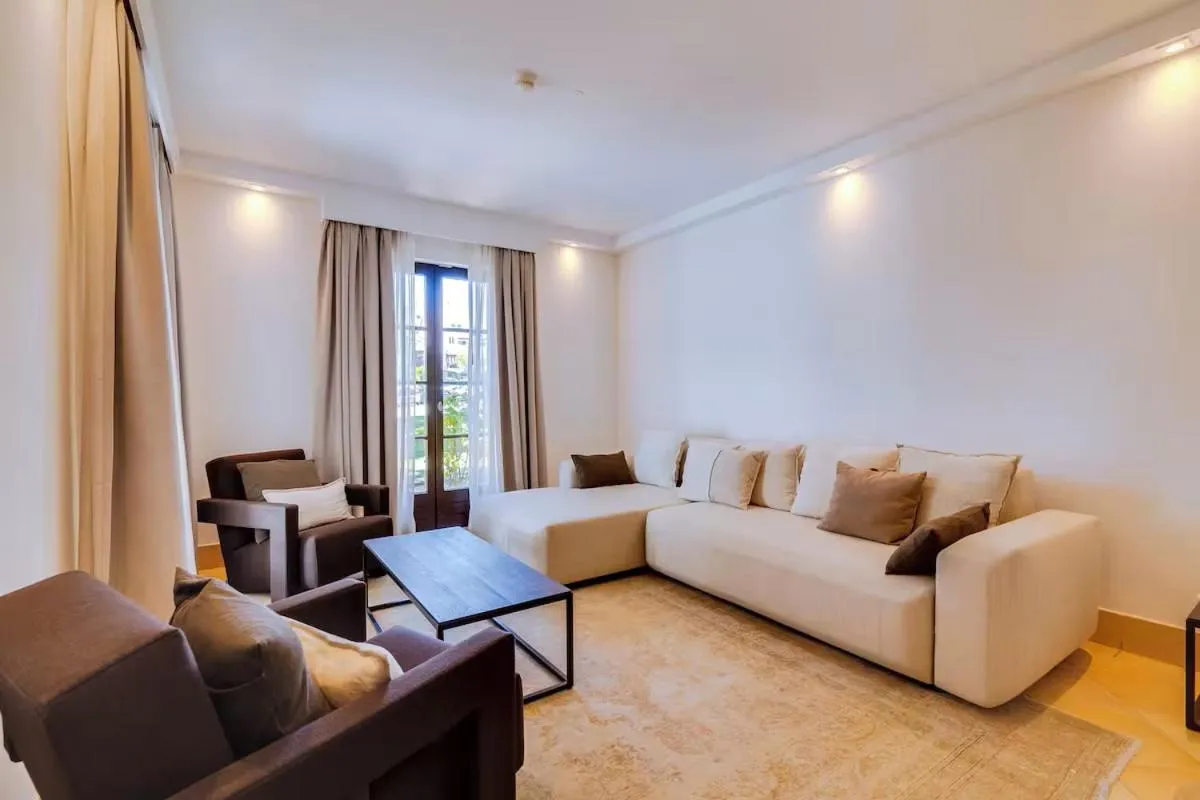 Living room in Pine Cliffs Village