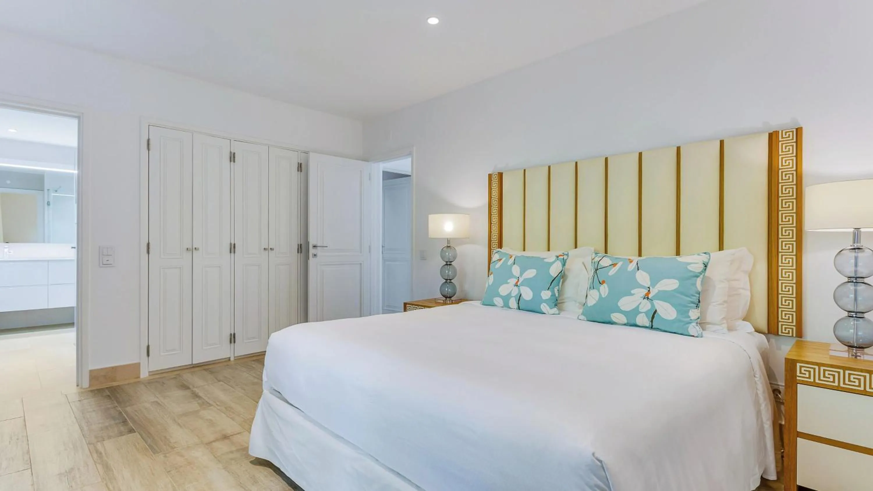 Bed in Pine Cliffs Village