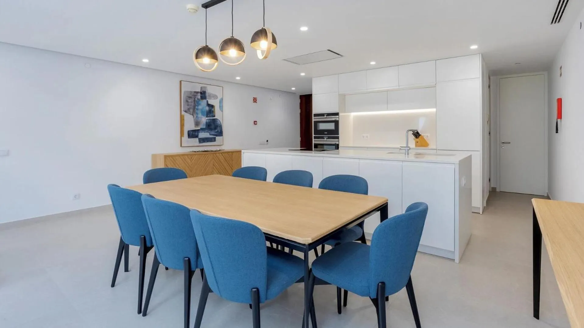 Dining area in Pine Cliffs Village