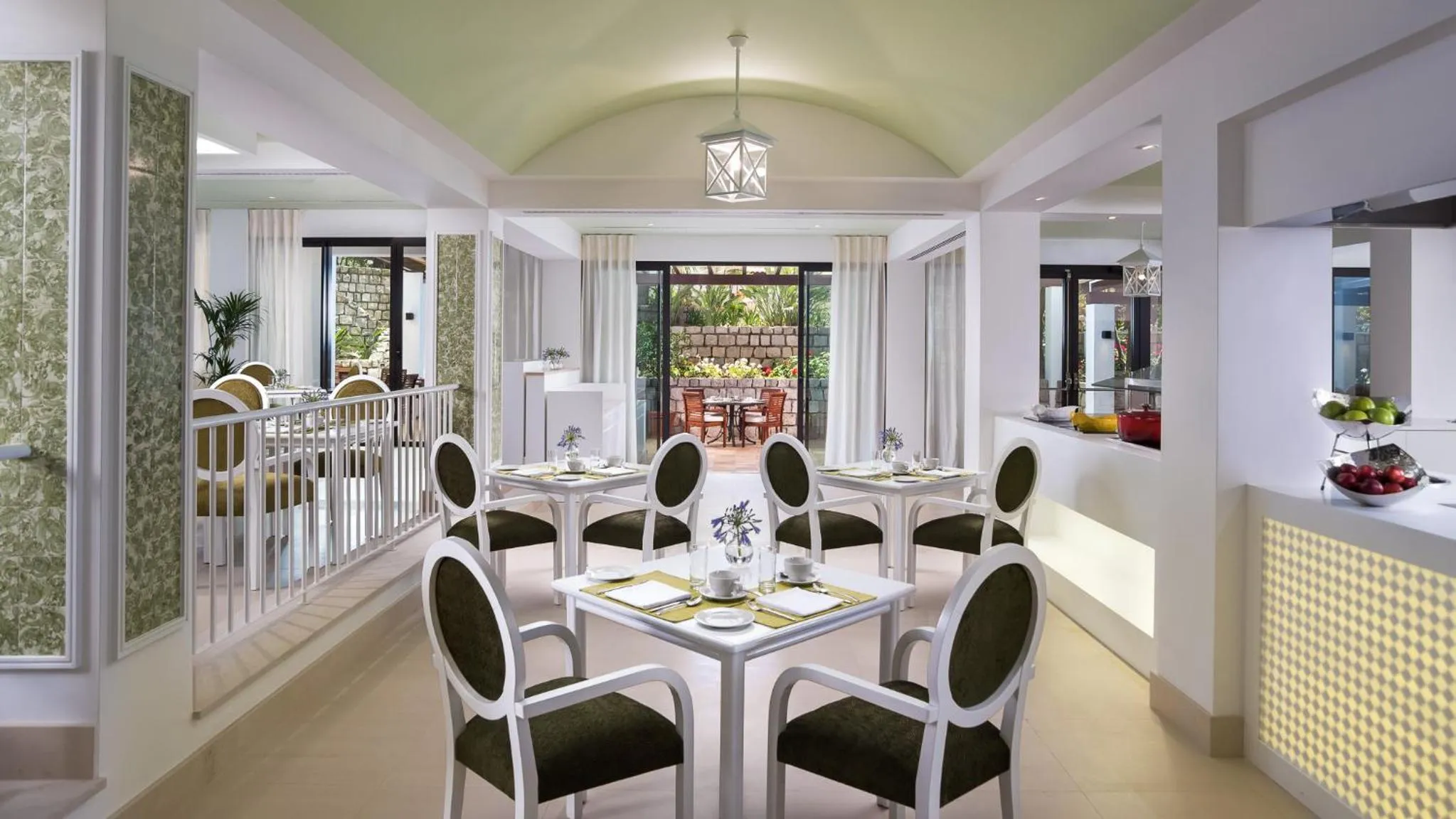 Continental breakfast in Pine Cliffs Village