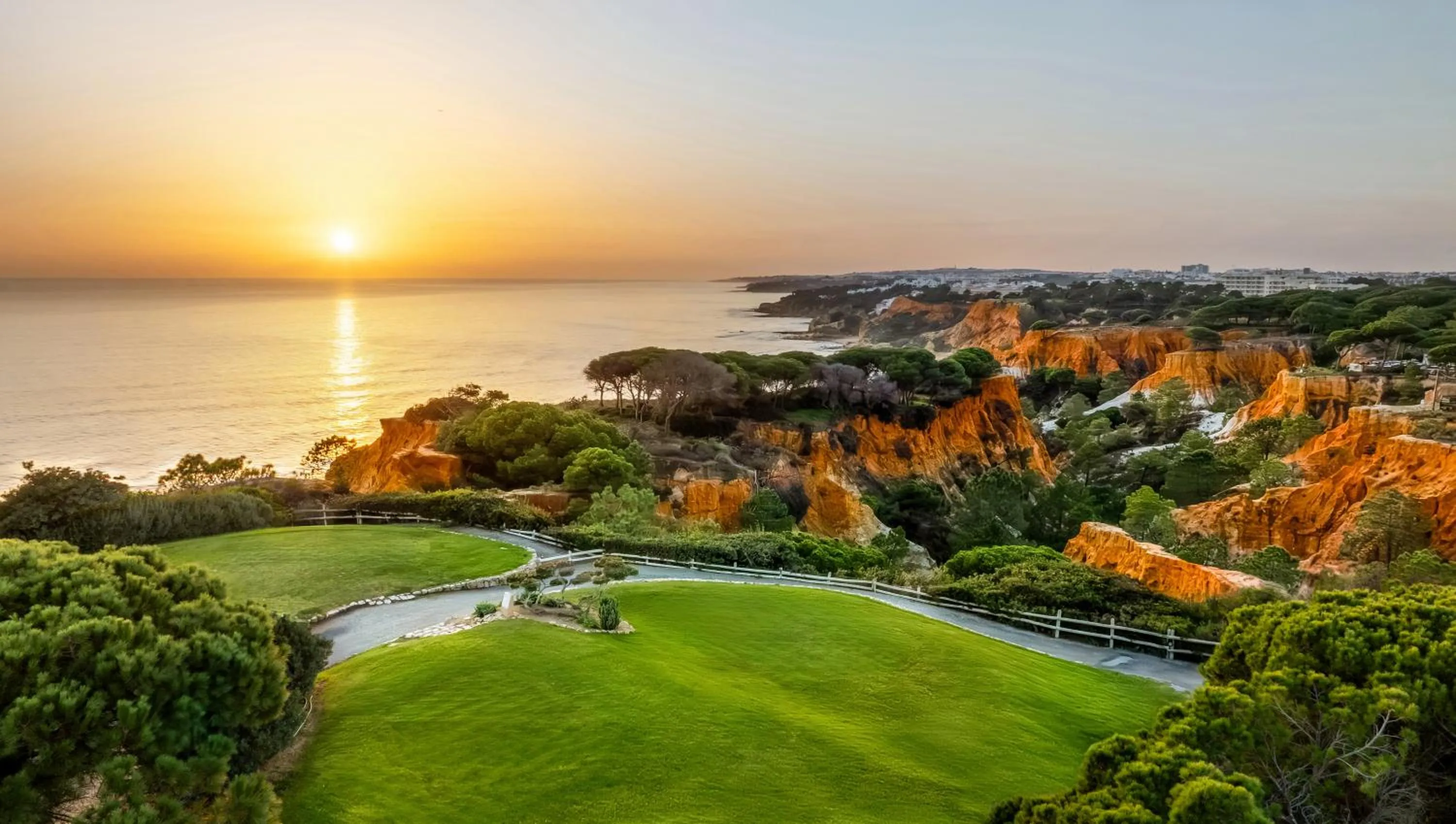 Golfcourse in Pine Cliffs Village