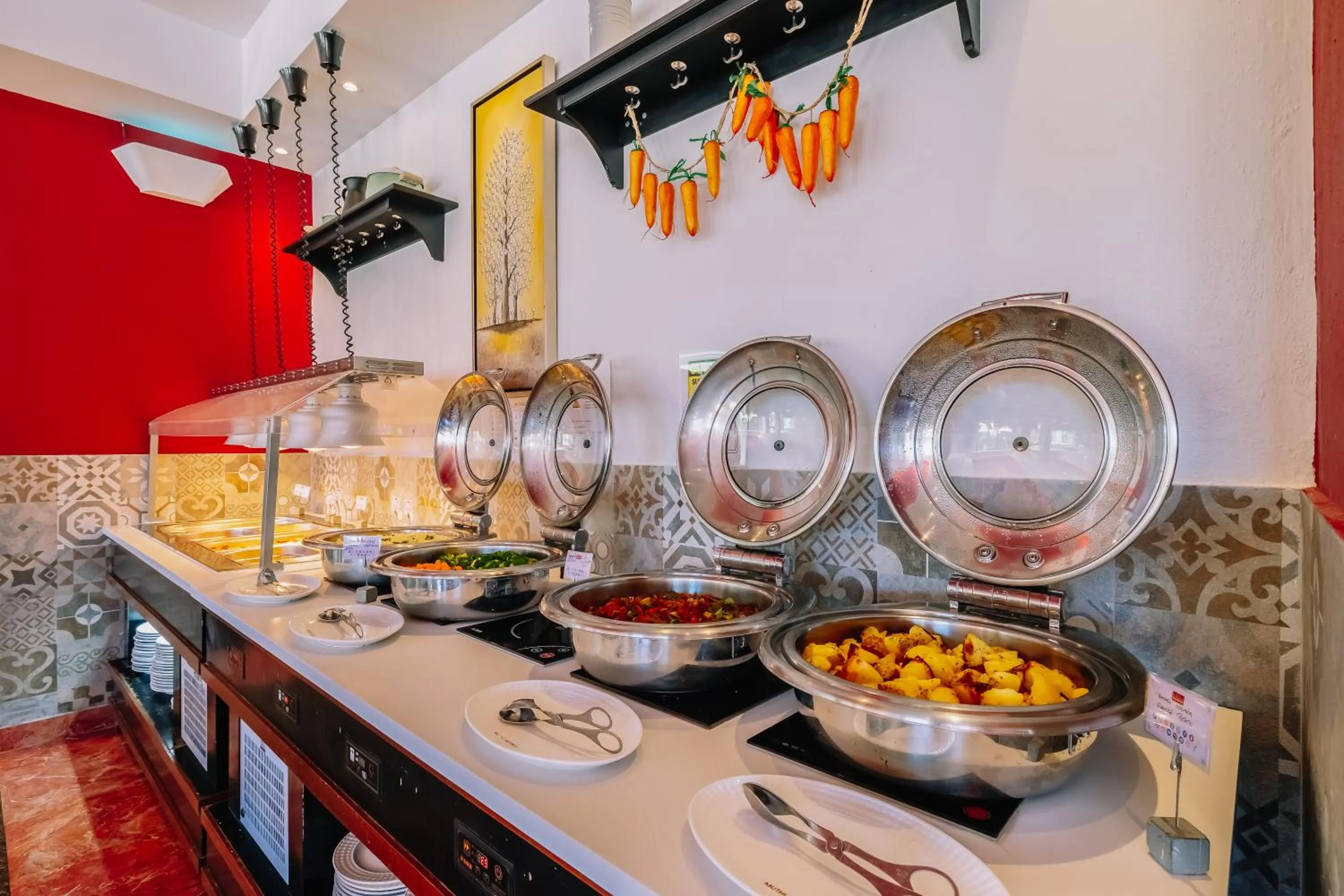 Restaurant/places to eat in Grand Muthu Forte Da Oura