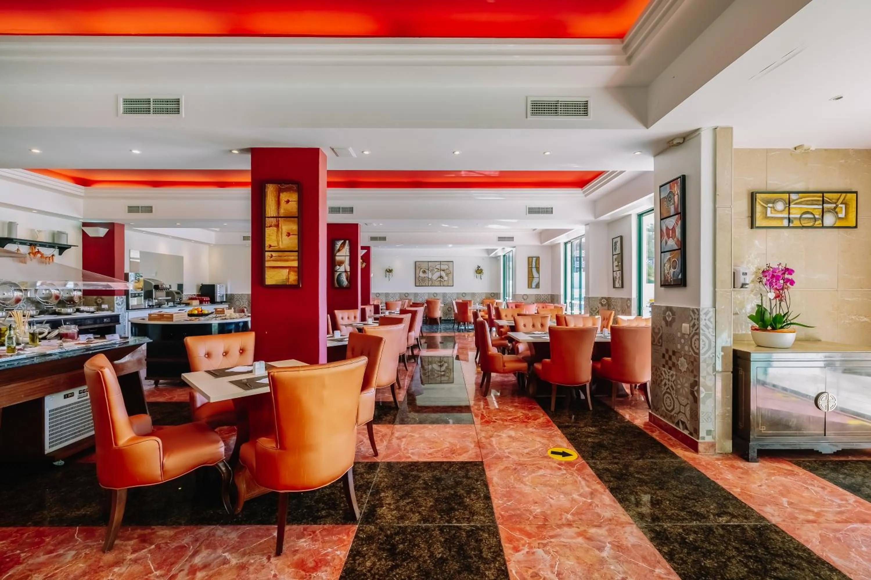 Restaurant/places to eat in Grand Muthu Forte Da Oura