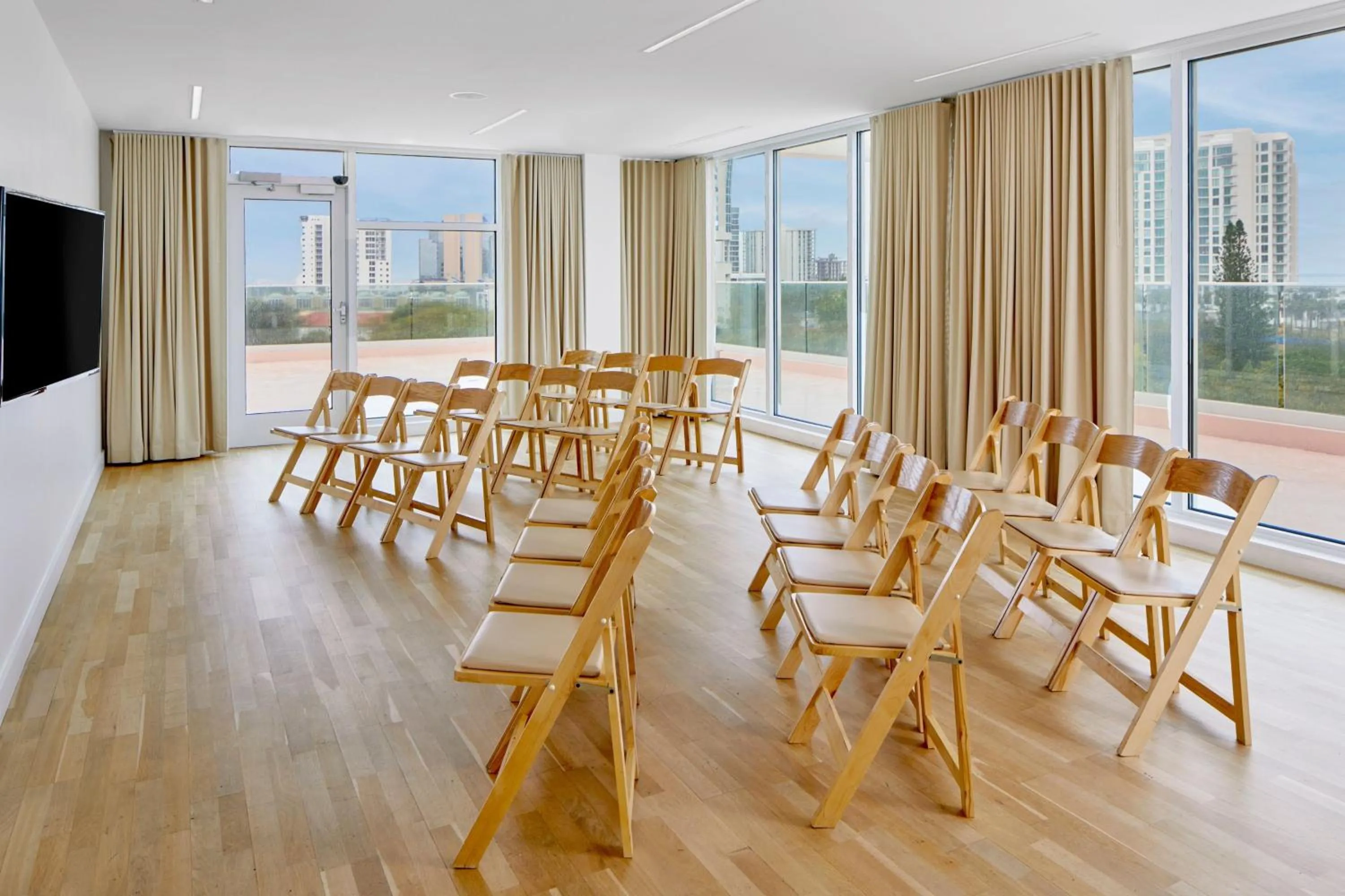 Meeting/conference room in The Sarasota Modern, a Tribute Portfolio Hotel