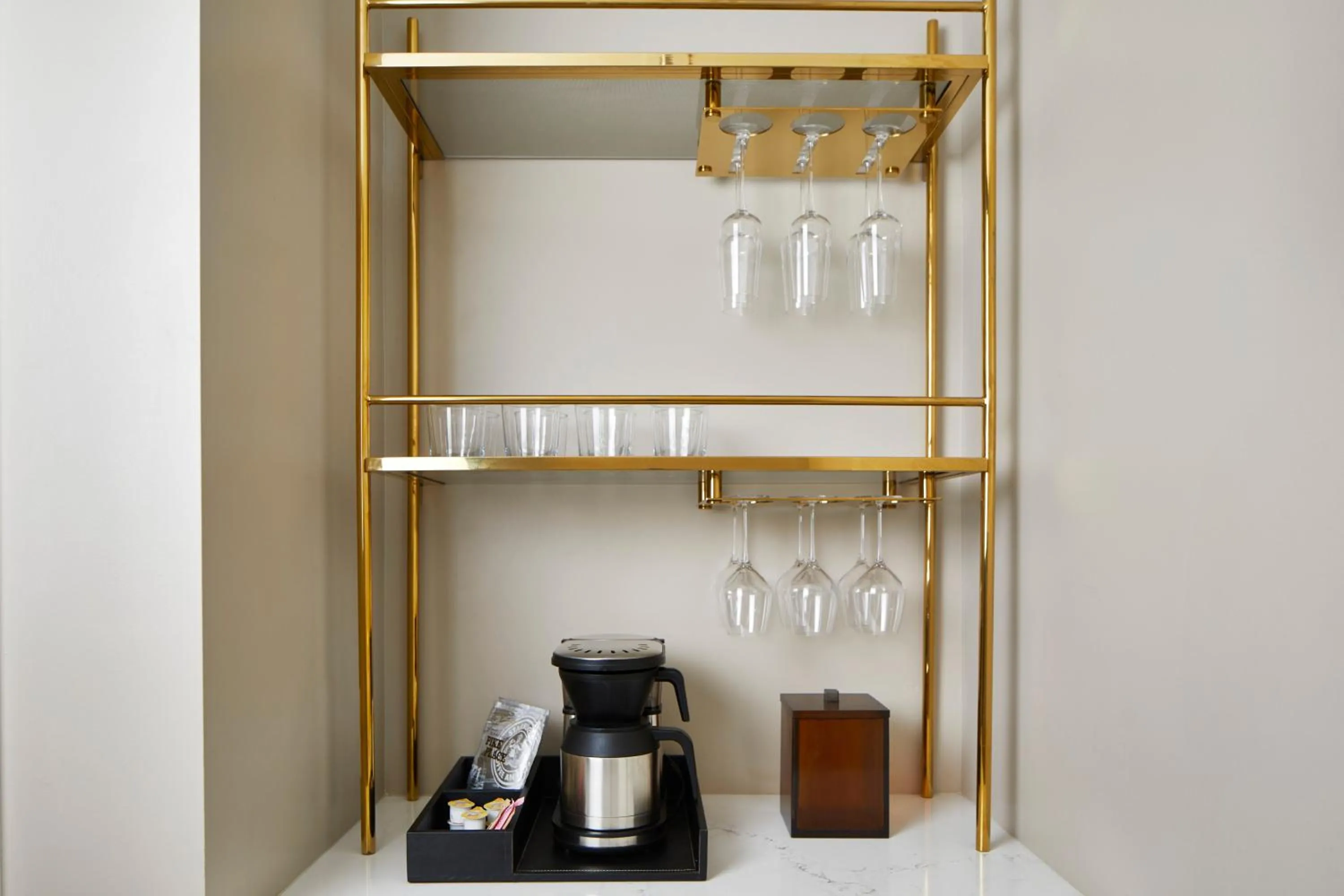Coffee/tea facilities in The Sarasota Modern, a Tribute Portfolio Hotel