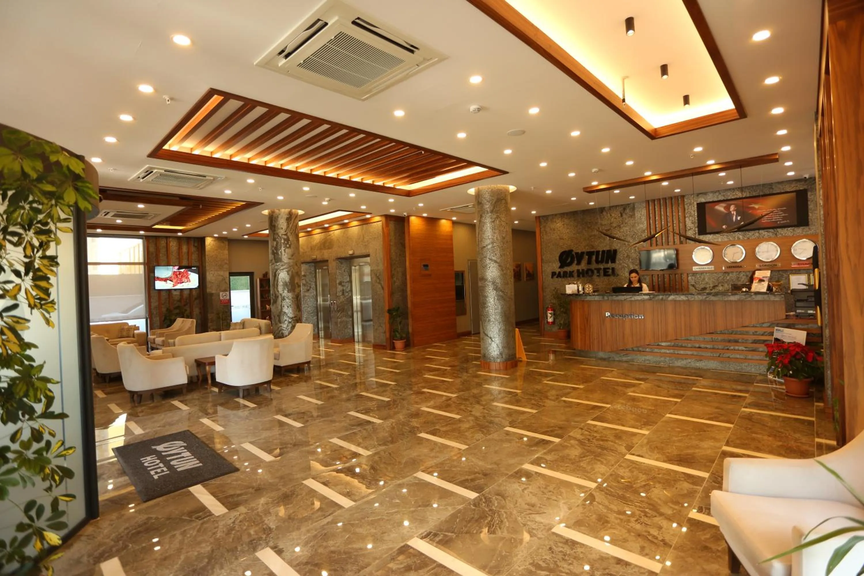 Lobby or reception in Oytun Park Hotel