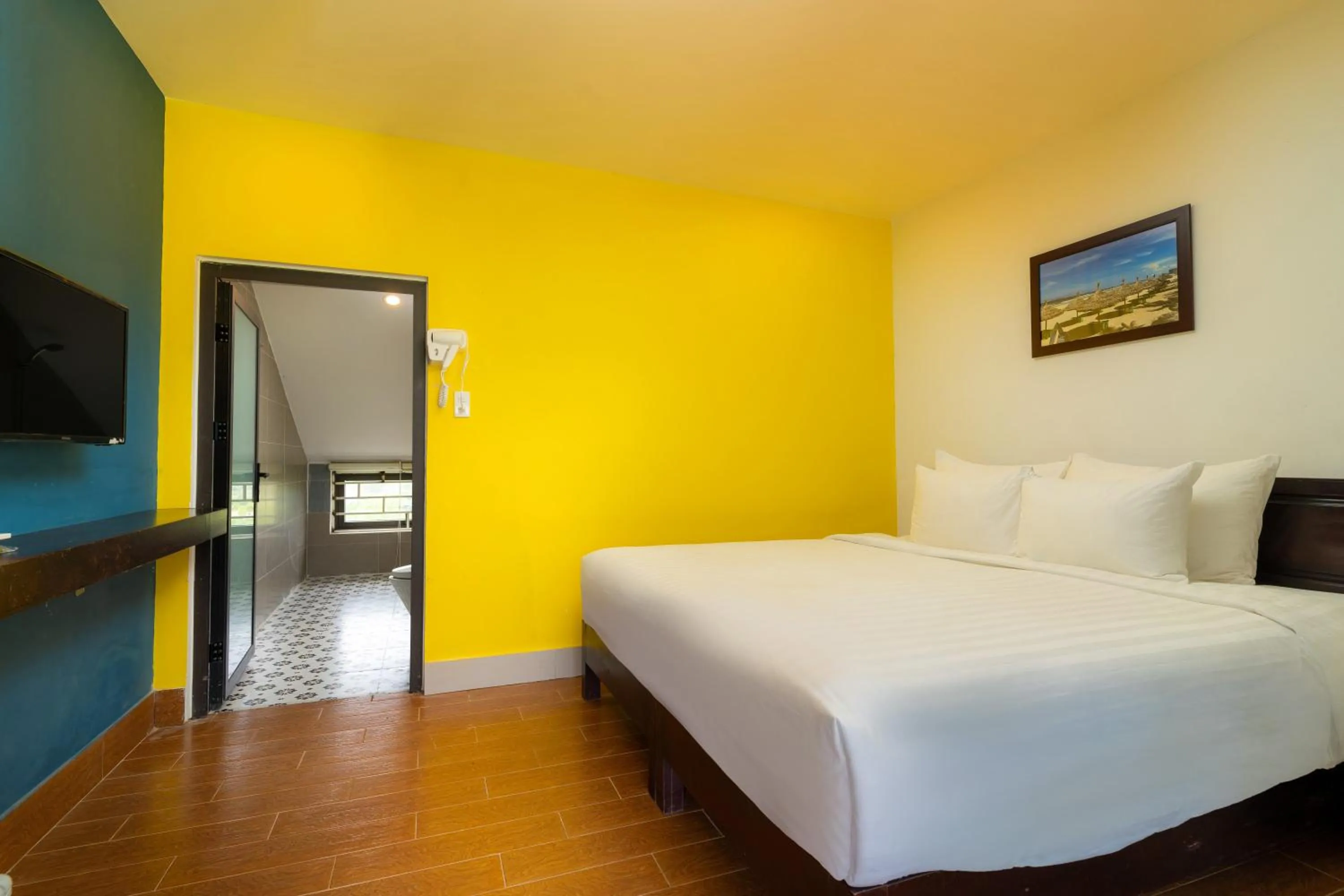 Bed in The Cuckoo's Nest Hostel and Bar managed by Hoianese