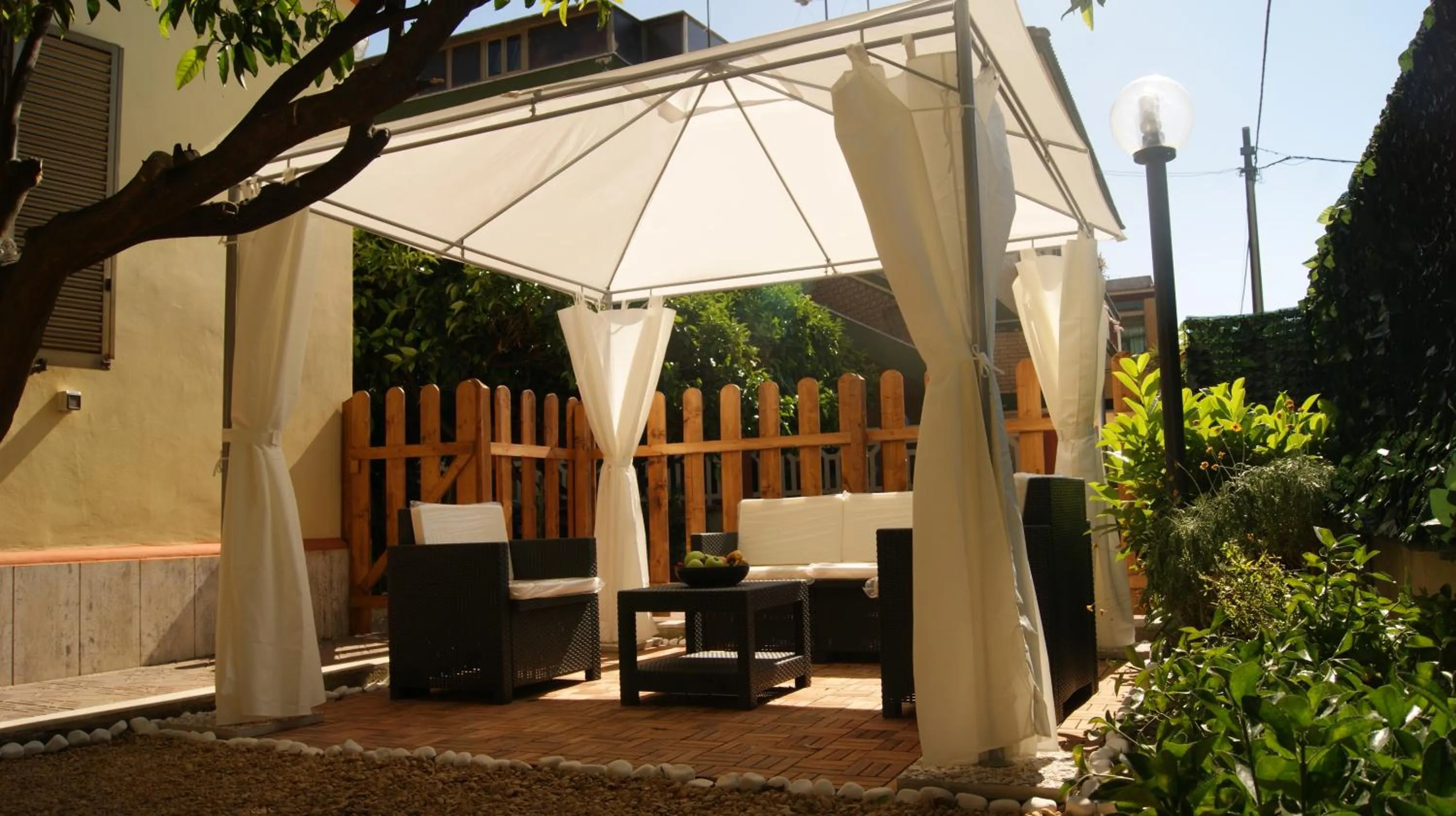 Property building in Vegan Inn Airport - Adults Only - LATE CHECK IN