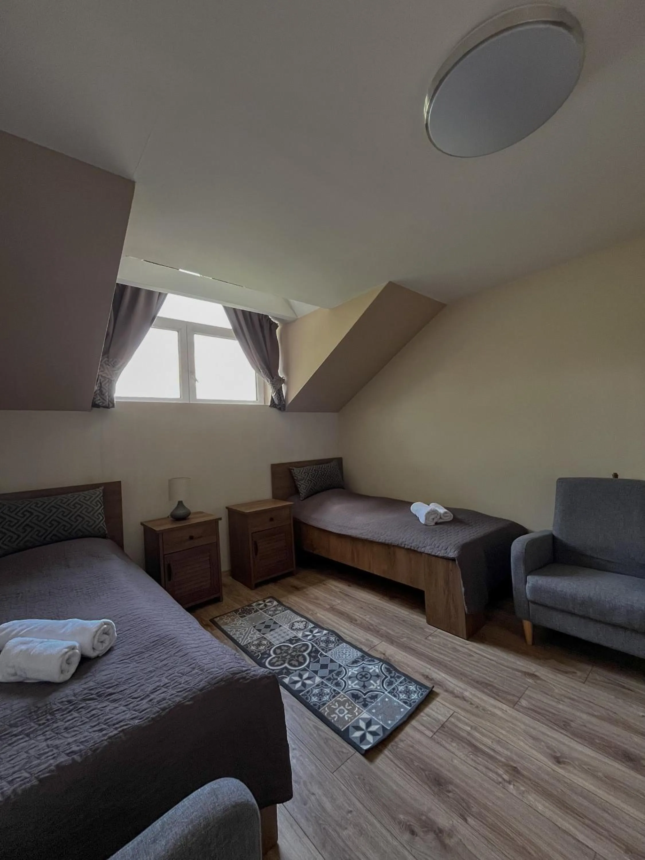 Bed in Sempre Étterem És Panzió