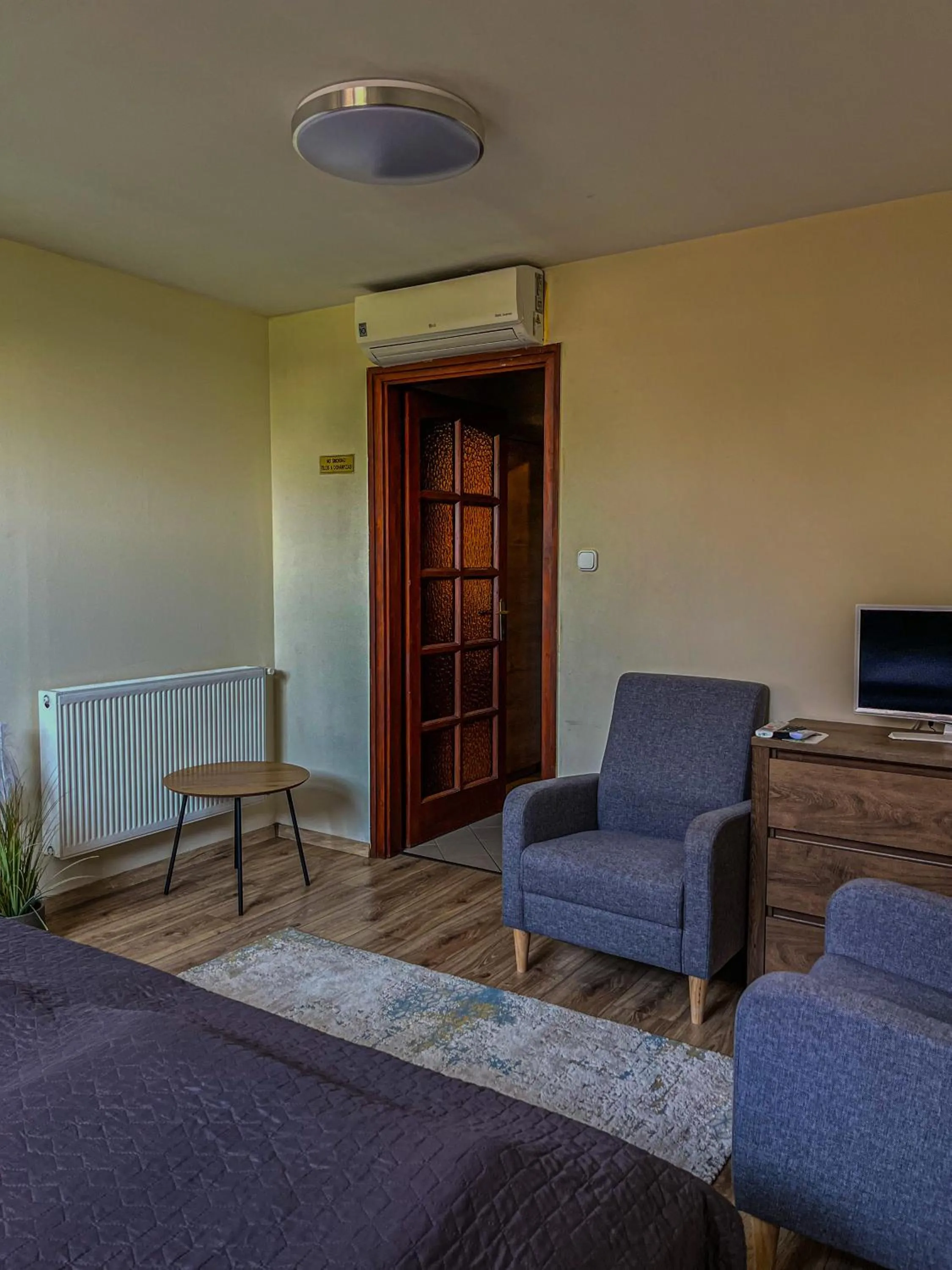 Sempre Étterem És Panzió