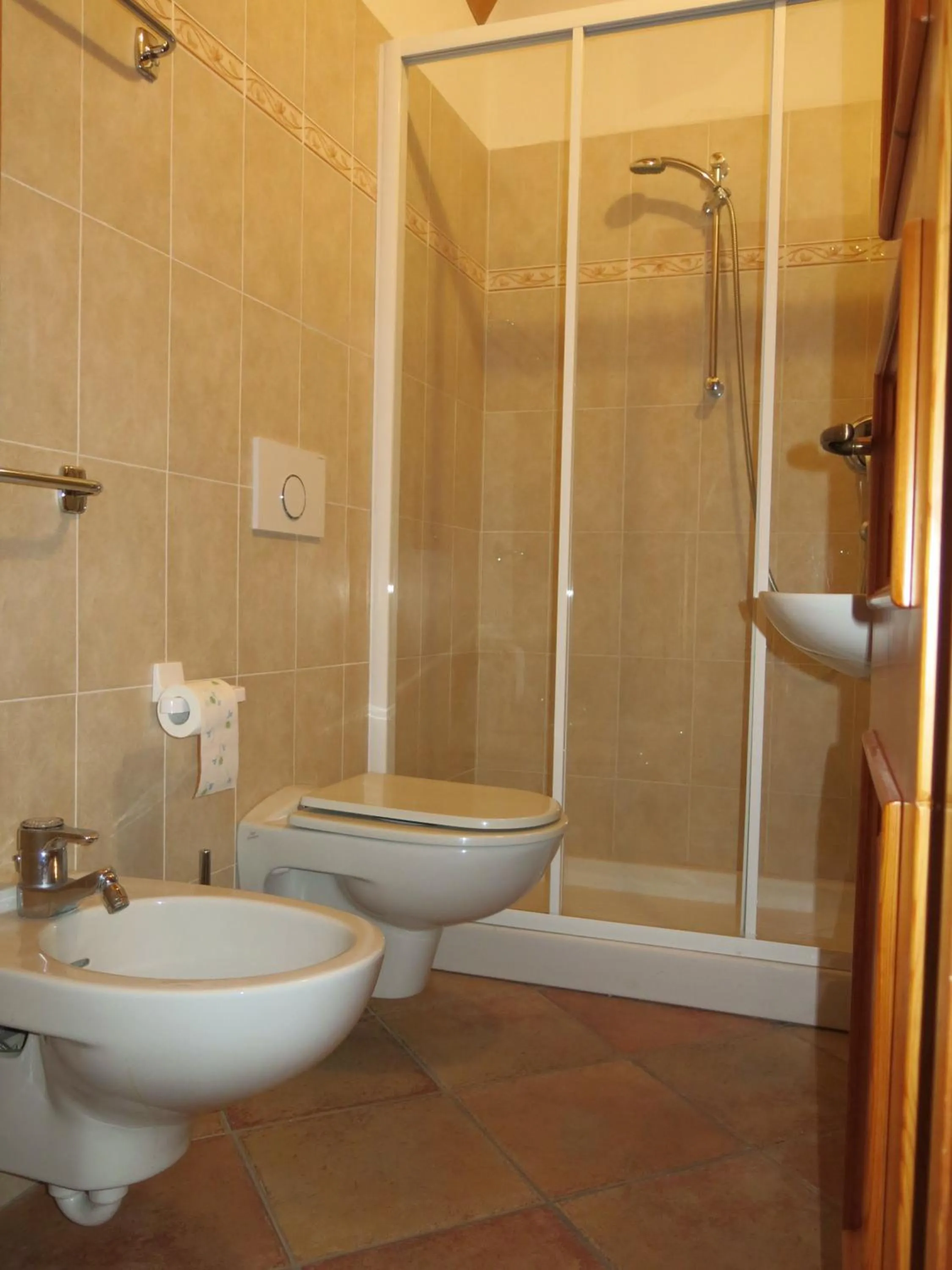 Shower in Baita al Pian