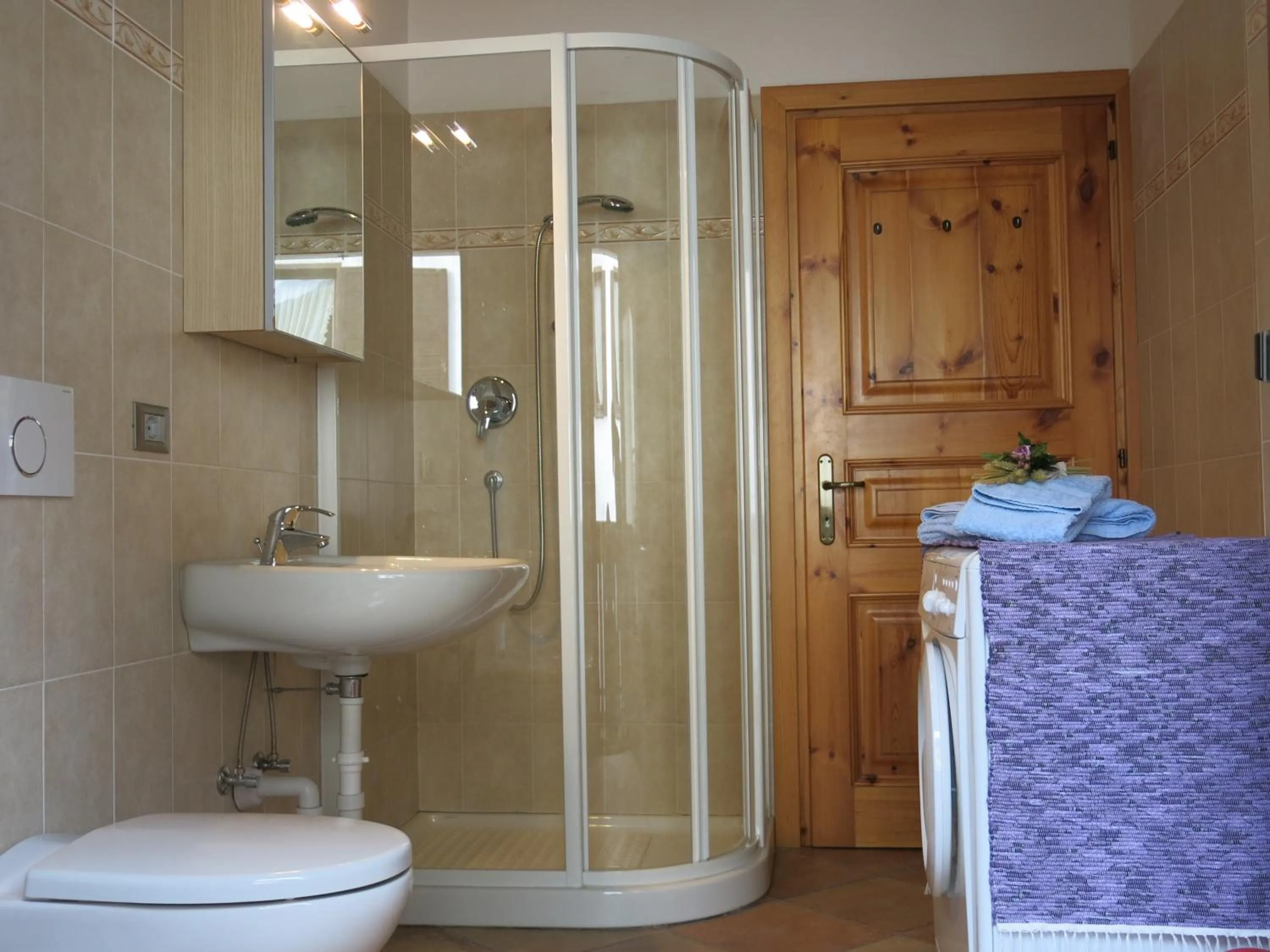 Shower in Baita al Pian