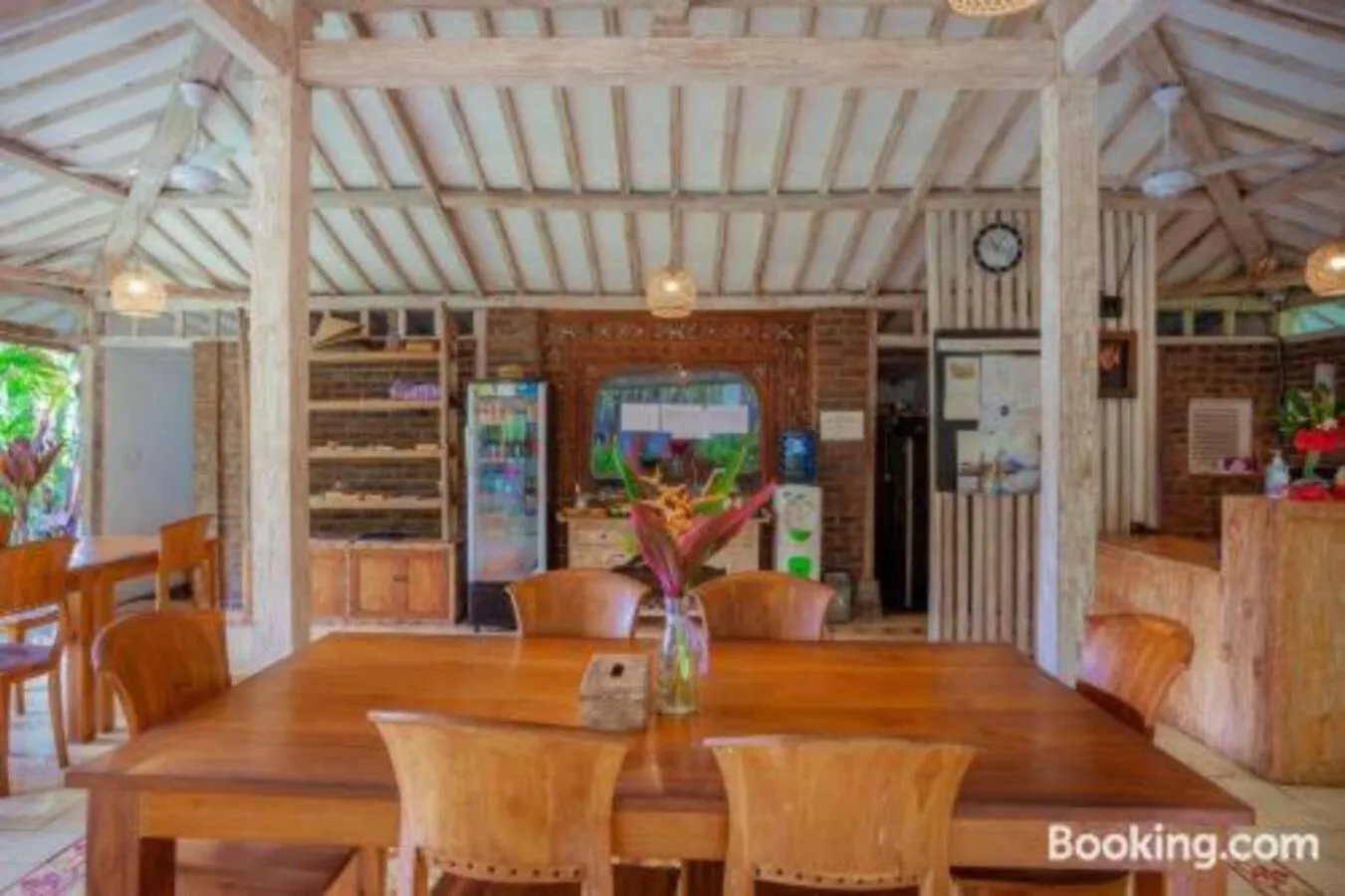 Restaurant/places to eat in Puri Canggu Rooms 2