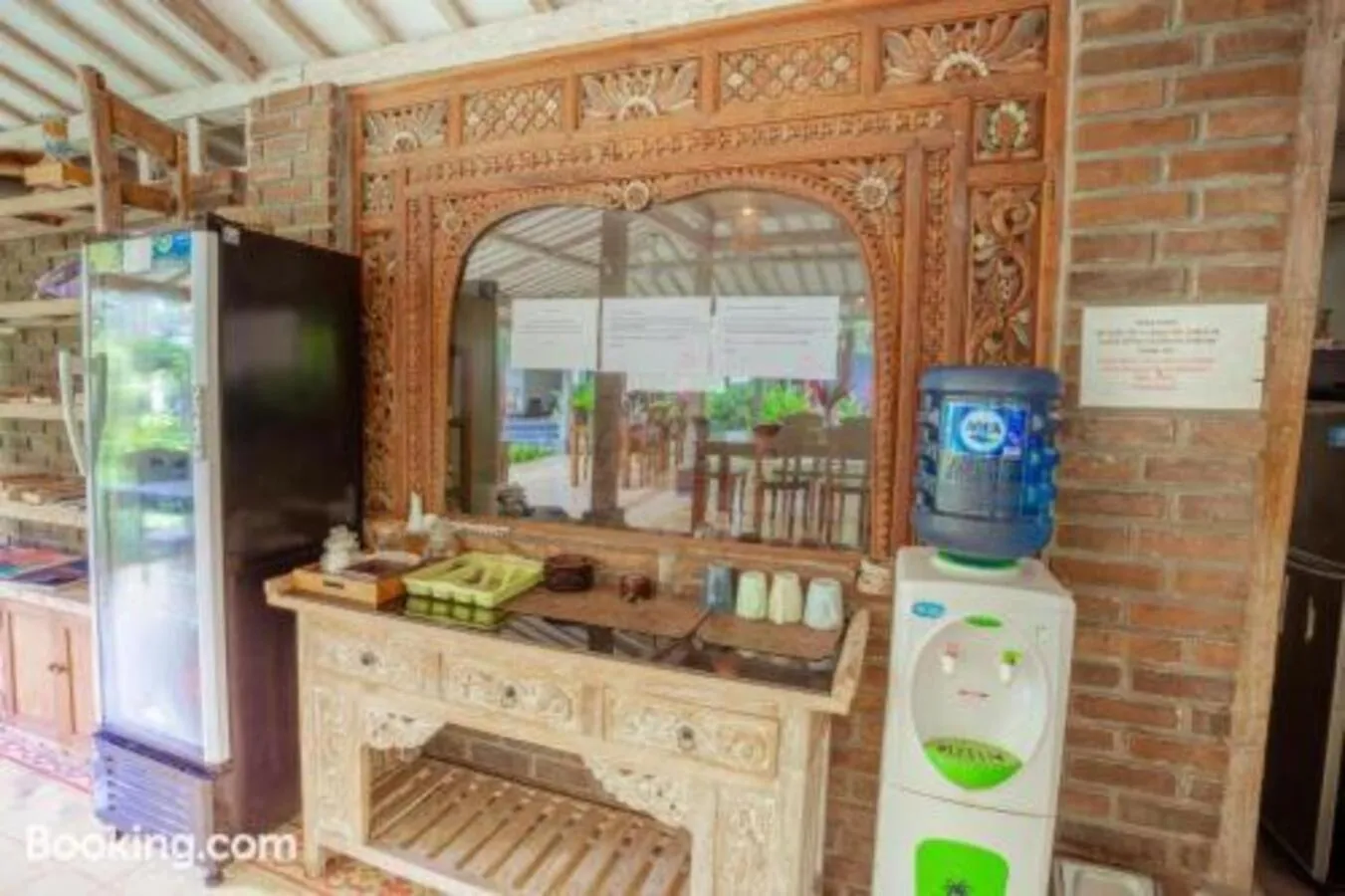 Restaurant/places to eat in Puri Canggu Rooms 2