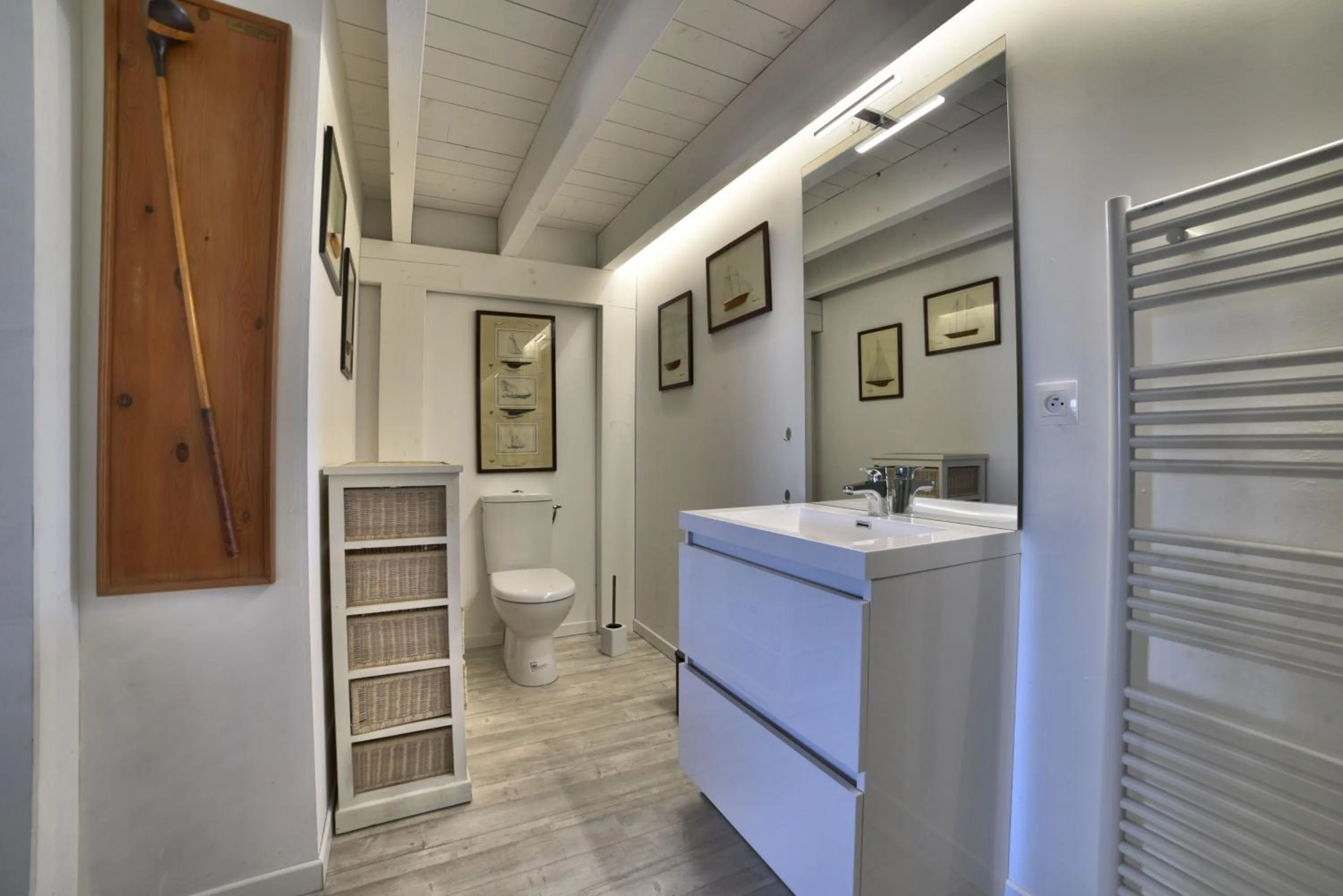 Toilet in Domaine du Galon d'Or