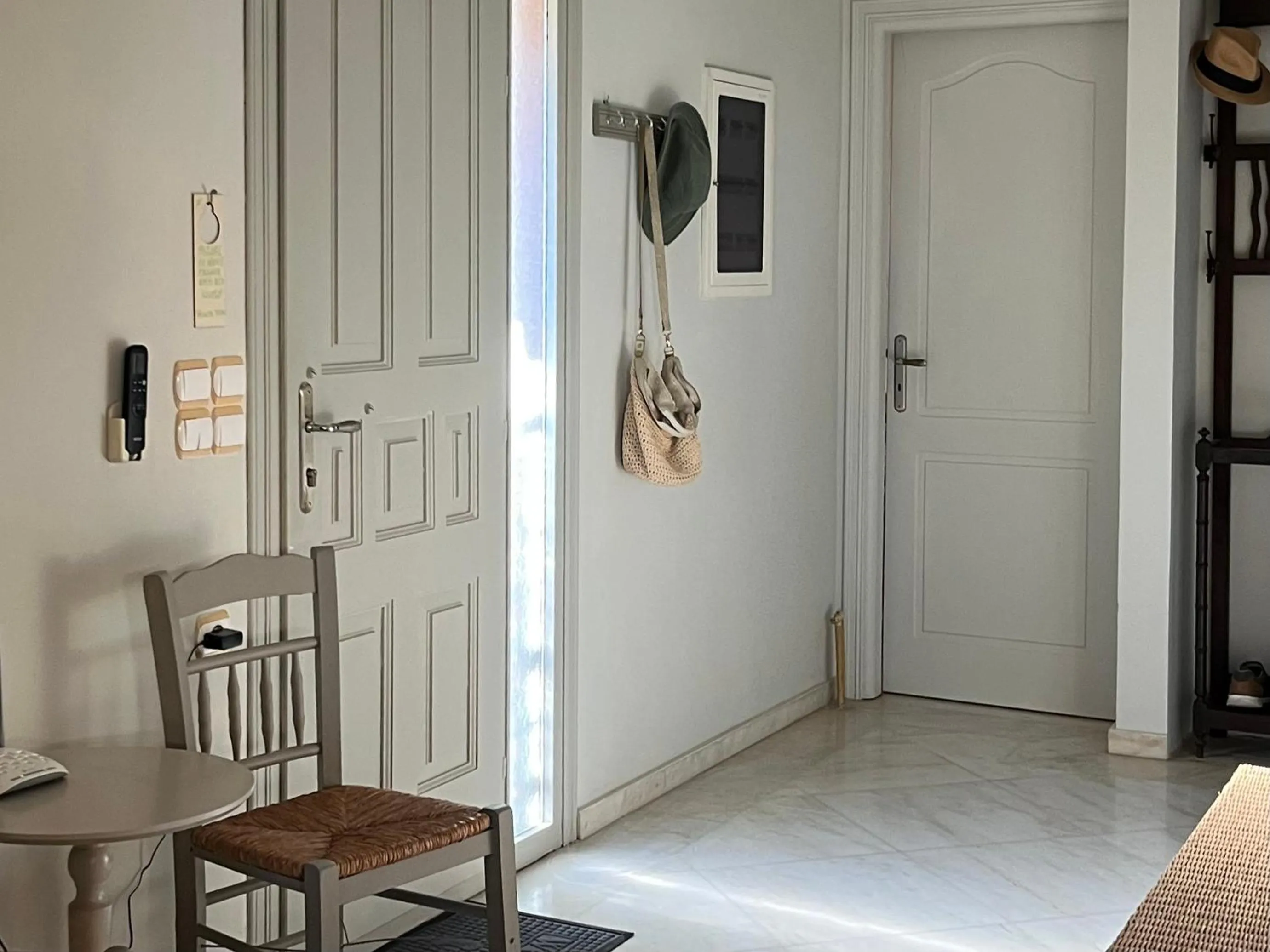 Pantheon Apartments & Studios