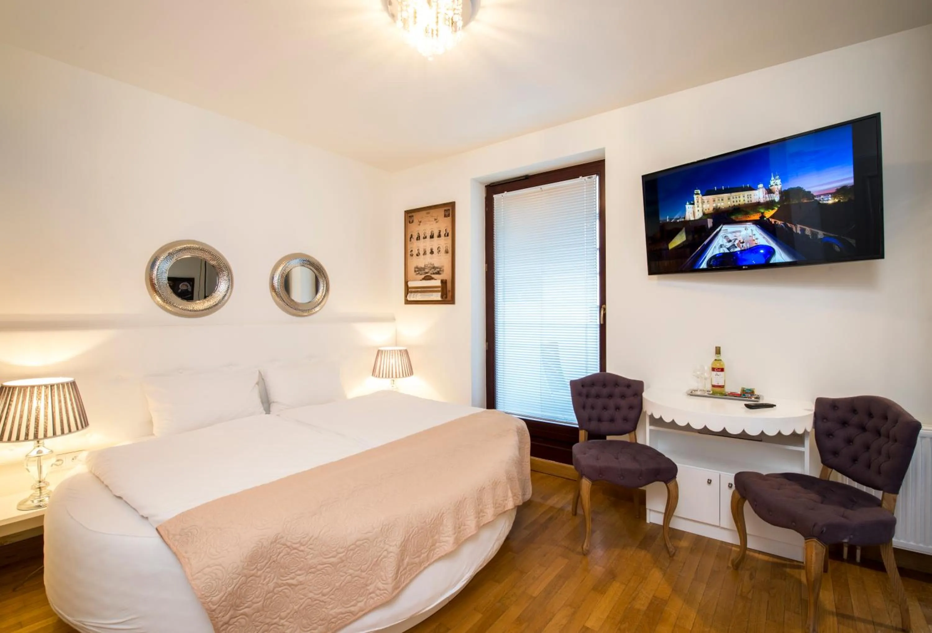 Photo of the whole room, Bed in Parkside Apartments Old Town