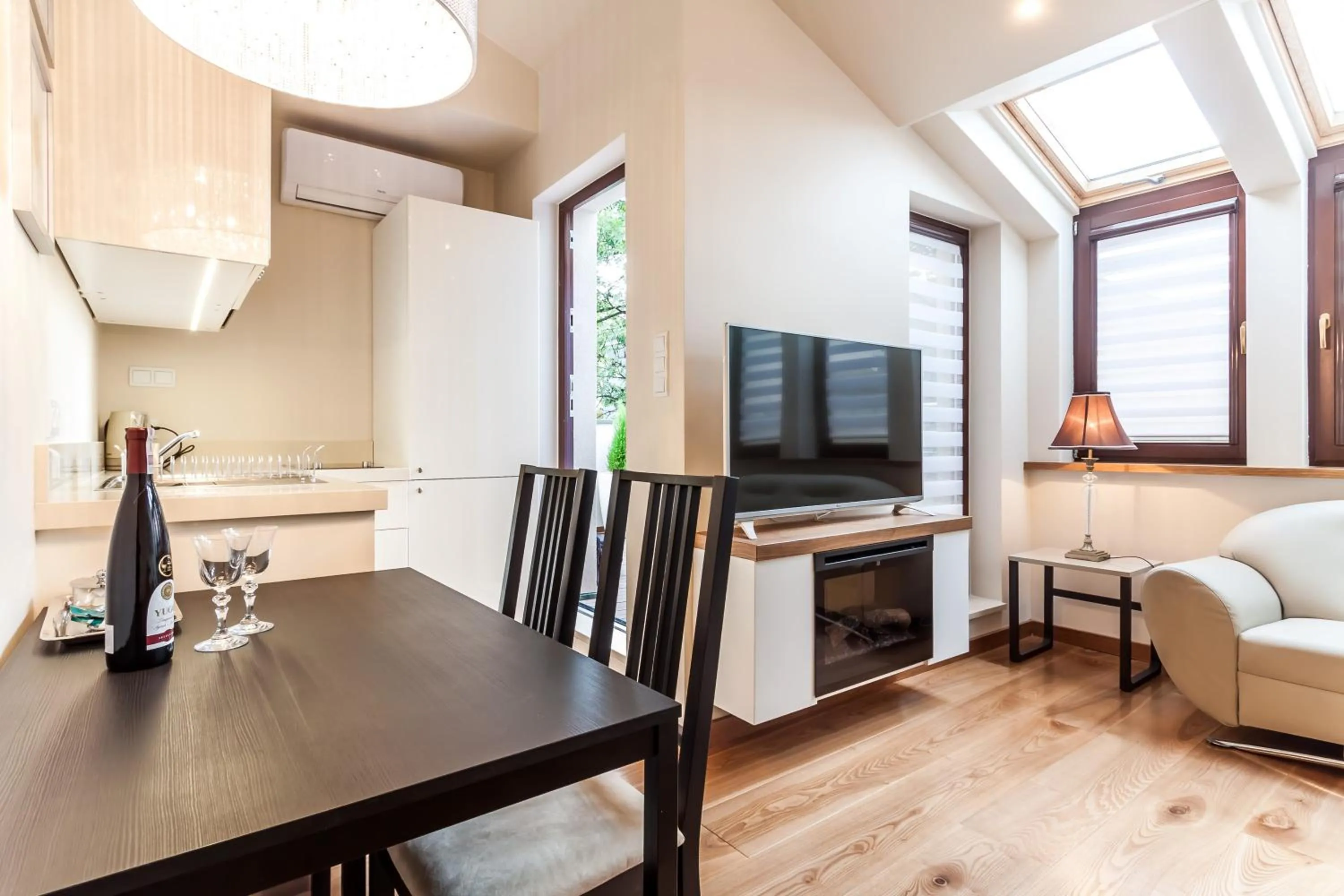 Kitchen or kitchenette in Parkside Apartments Old Town