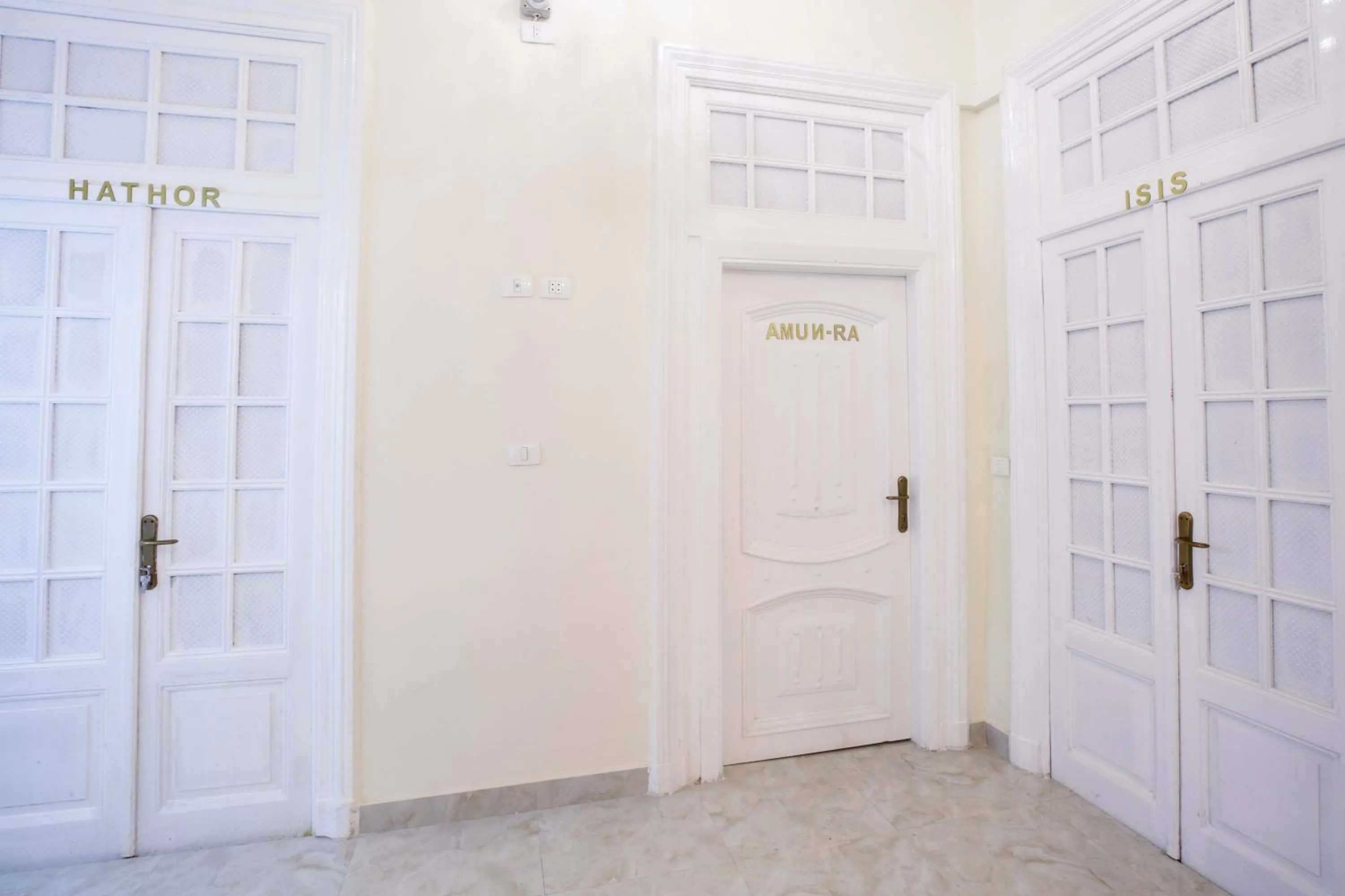 Tahrir Plaza Suites - Museum View