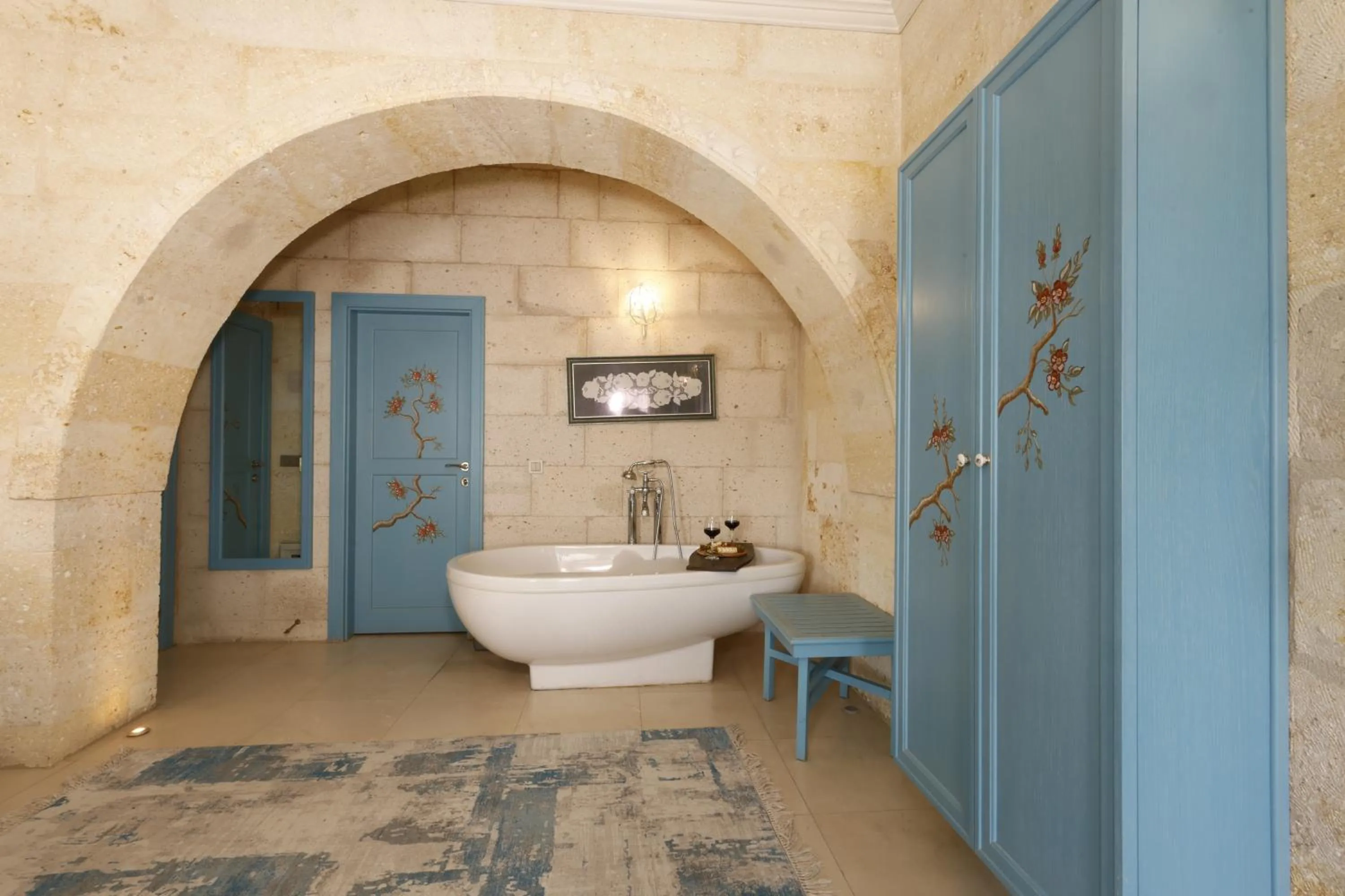 Toilet in Anatelein Cave Hotel