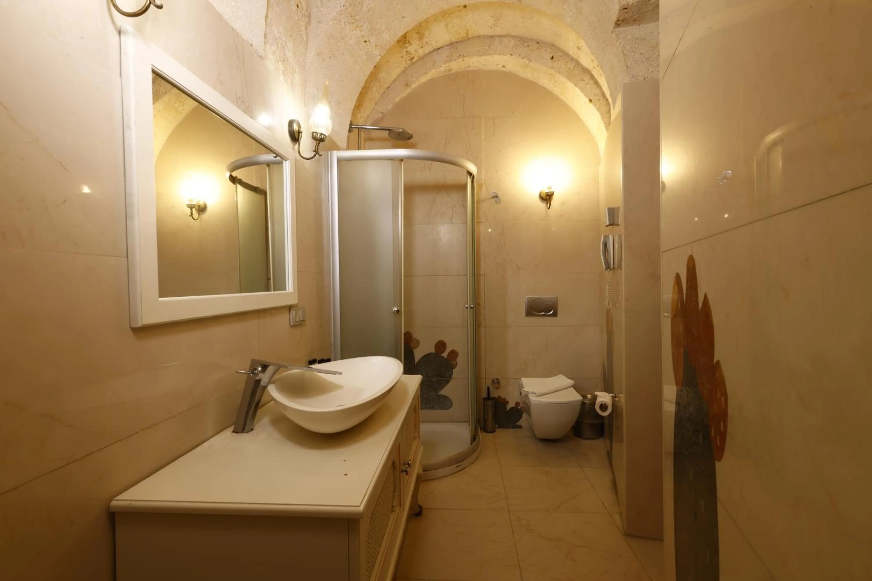 Toilet in Anatelein Cave Hotel