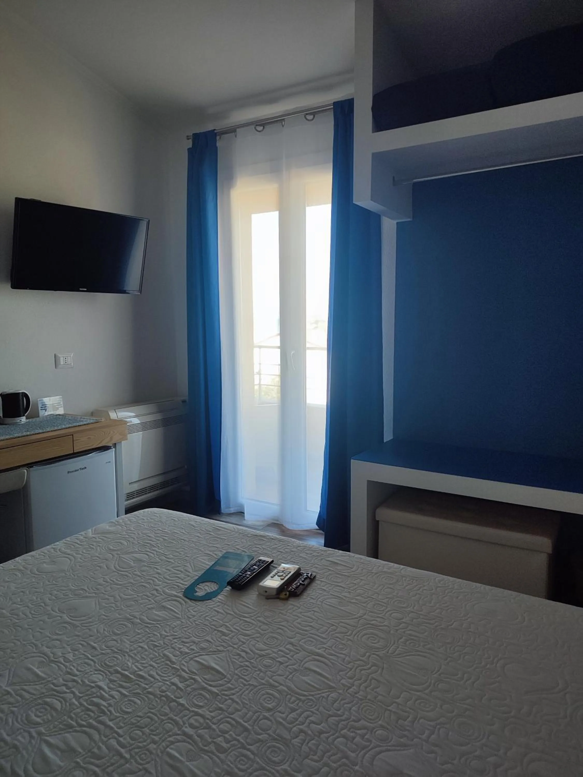 Photo of the whole room, Bed in B&B Fradama' Holiday