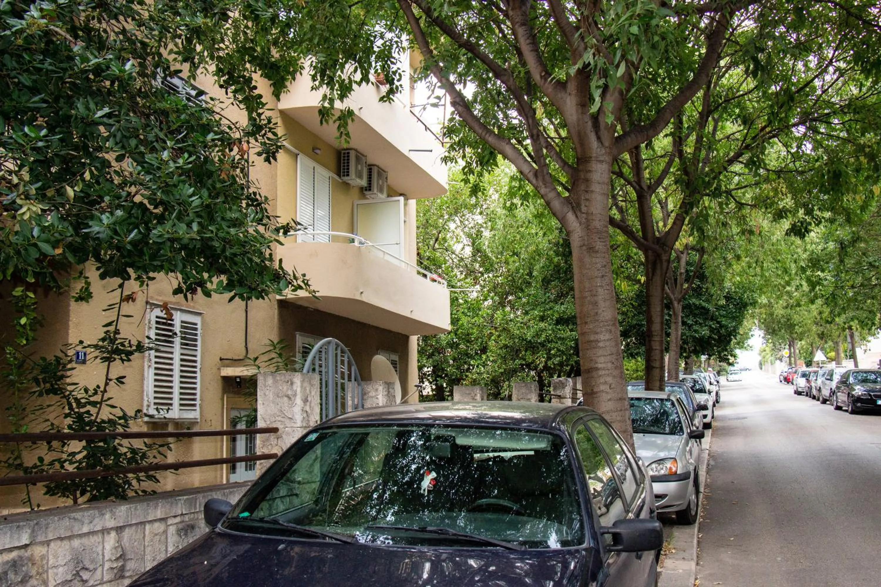 Property building in Lugo Apartments