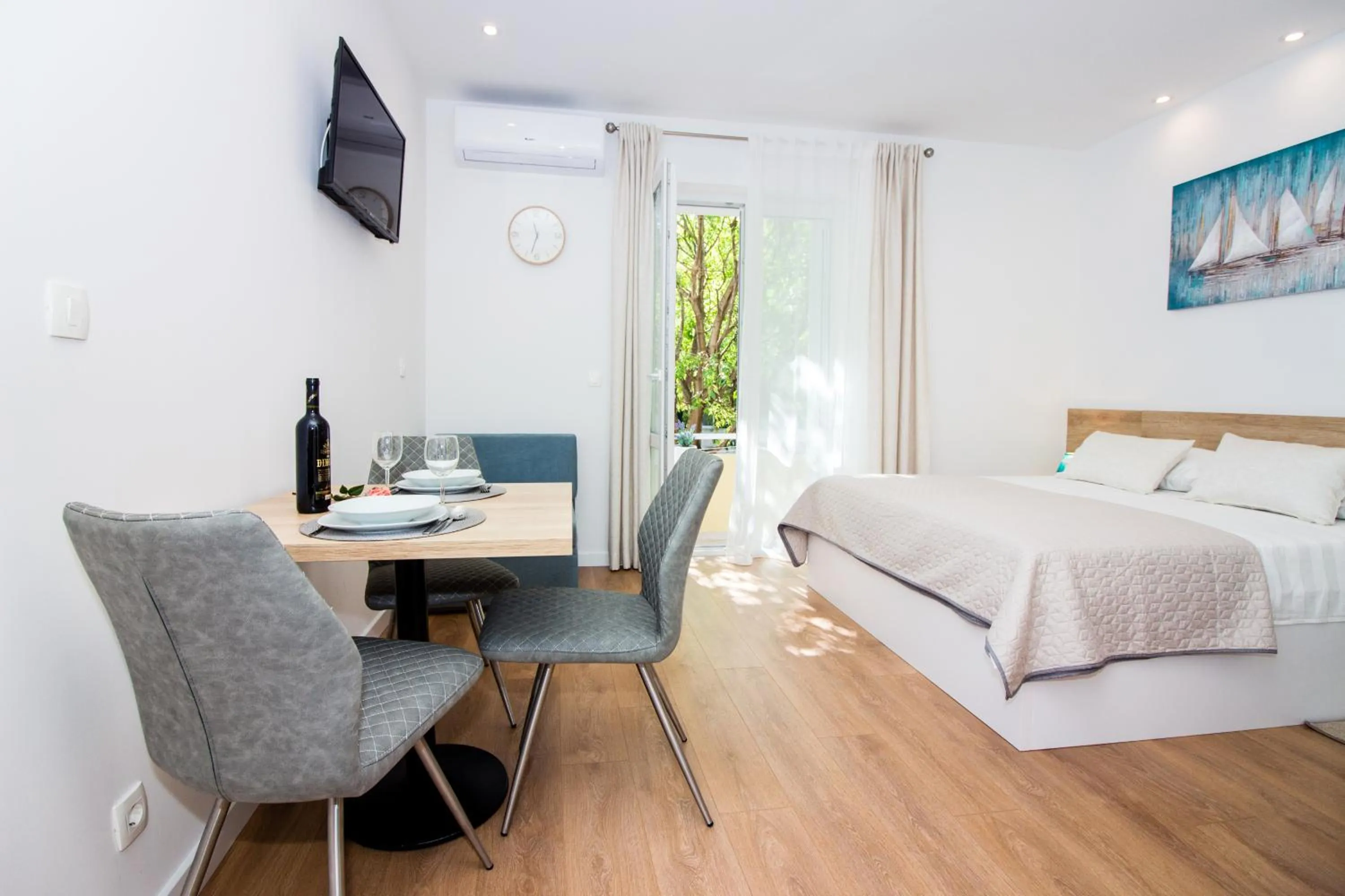 Bed in Lugo Apartments