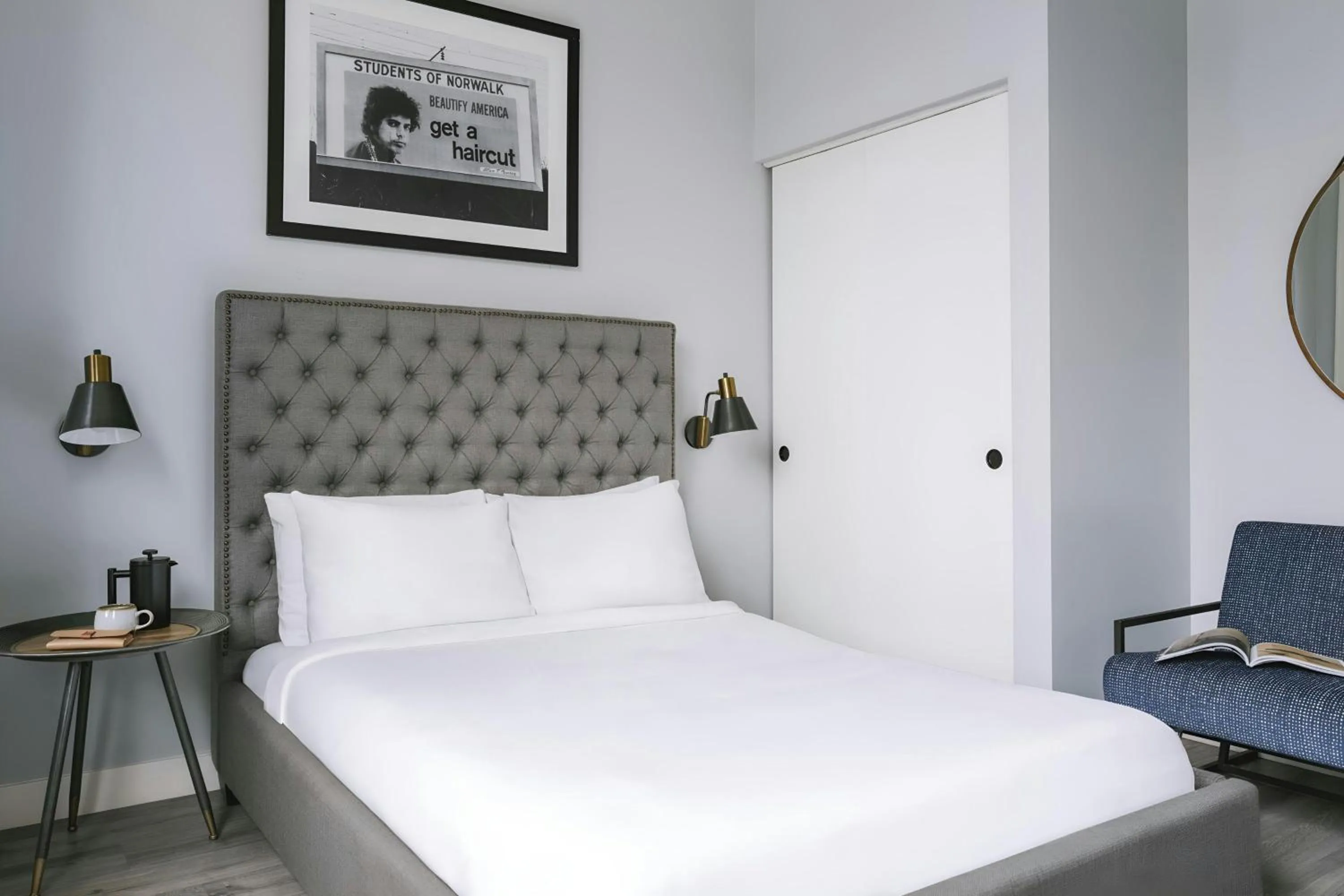 Bedroom, Bed in Sonder by Marriott Bonvoy The Plymouth Apartments Loop