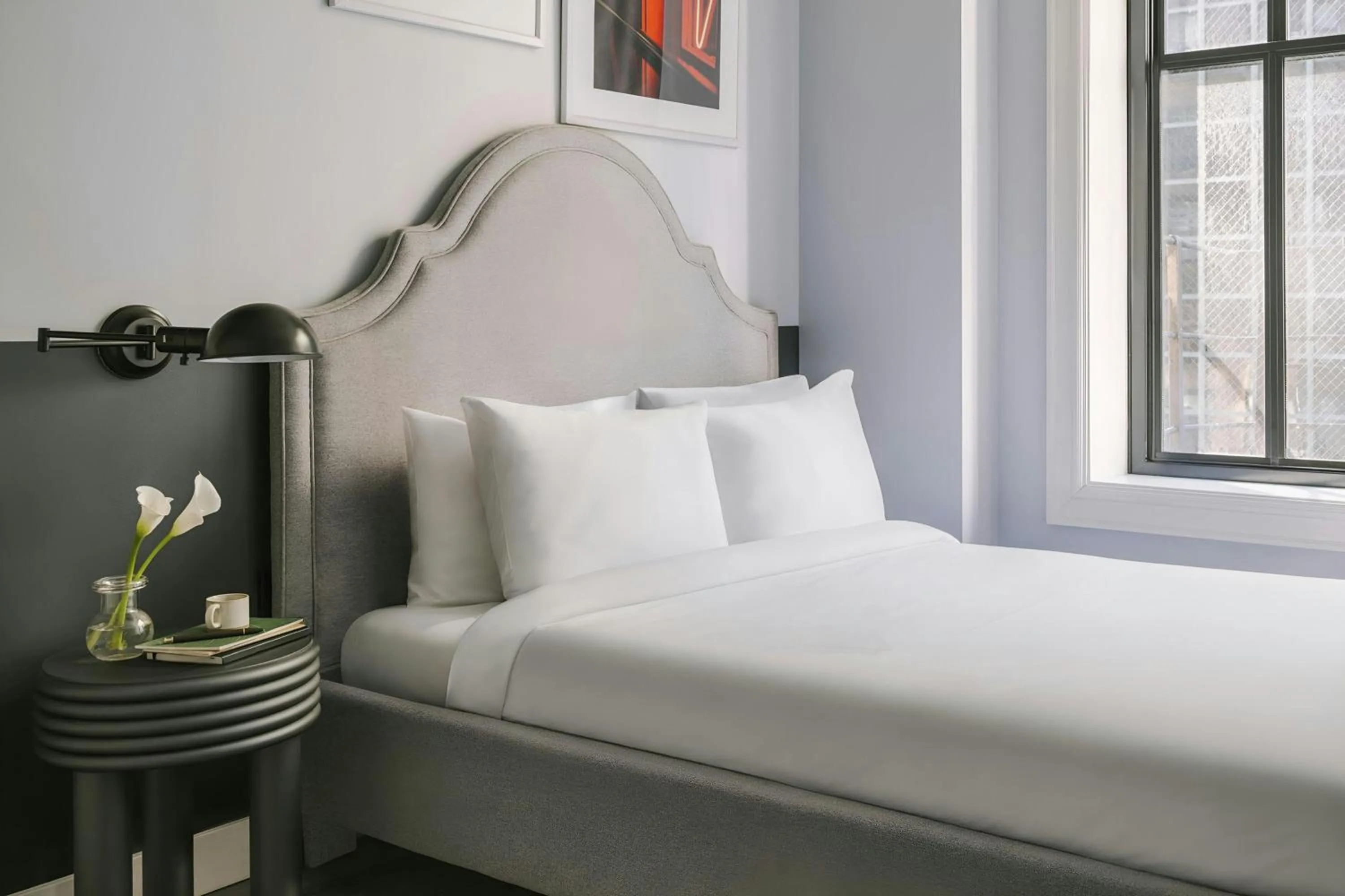 Bedroom, Bed in Sonder by Marriott Bonvoy The Plymouth Apartments Loop