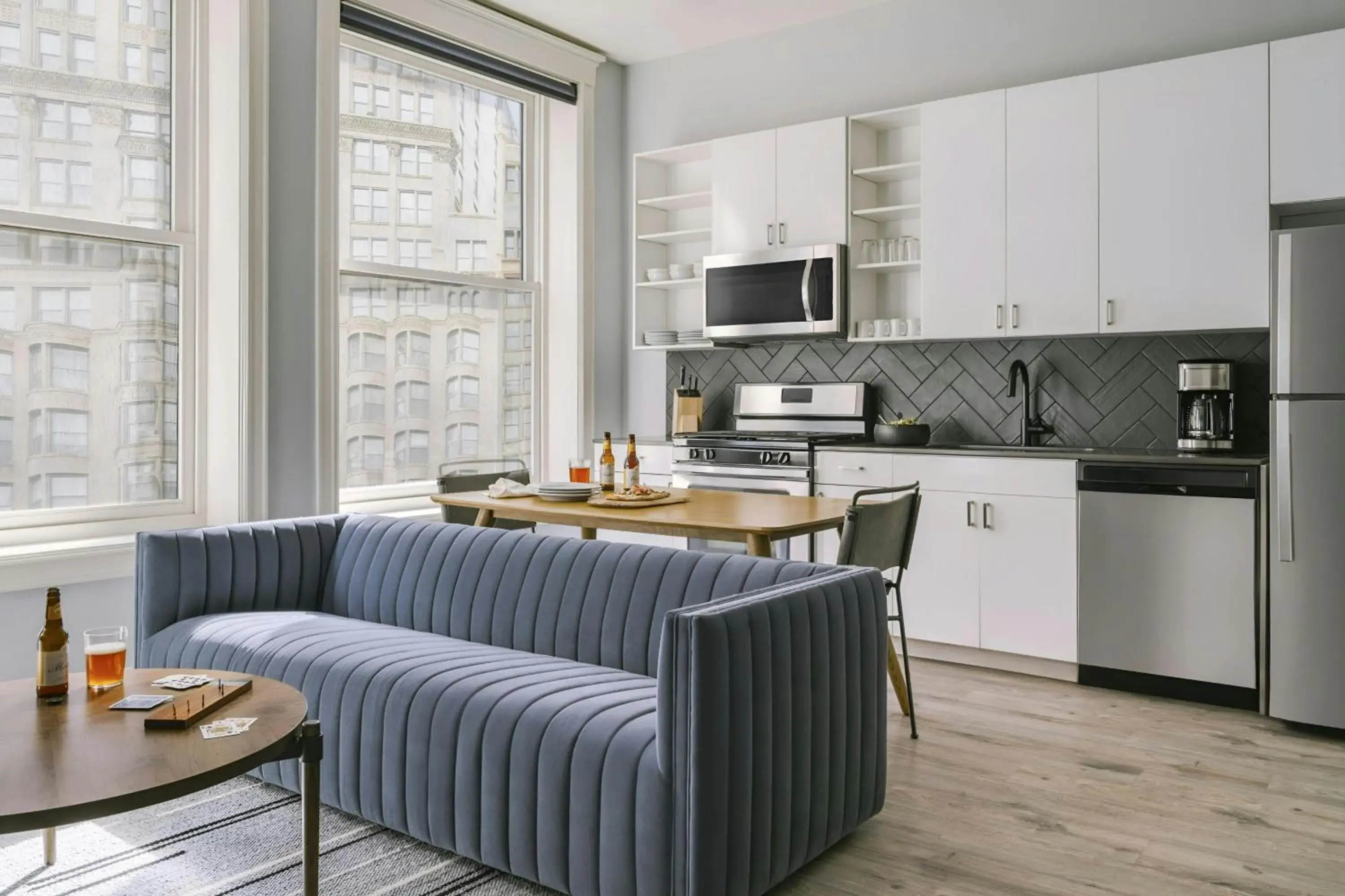 Four-Bedroom Apartment in Sonder by Marriott Bonvoy The Plymouth Apartments Loop Four-Bedroom Apartment in Sonder by Marriott Bonvoy The Plymouth Apartments Loop