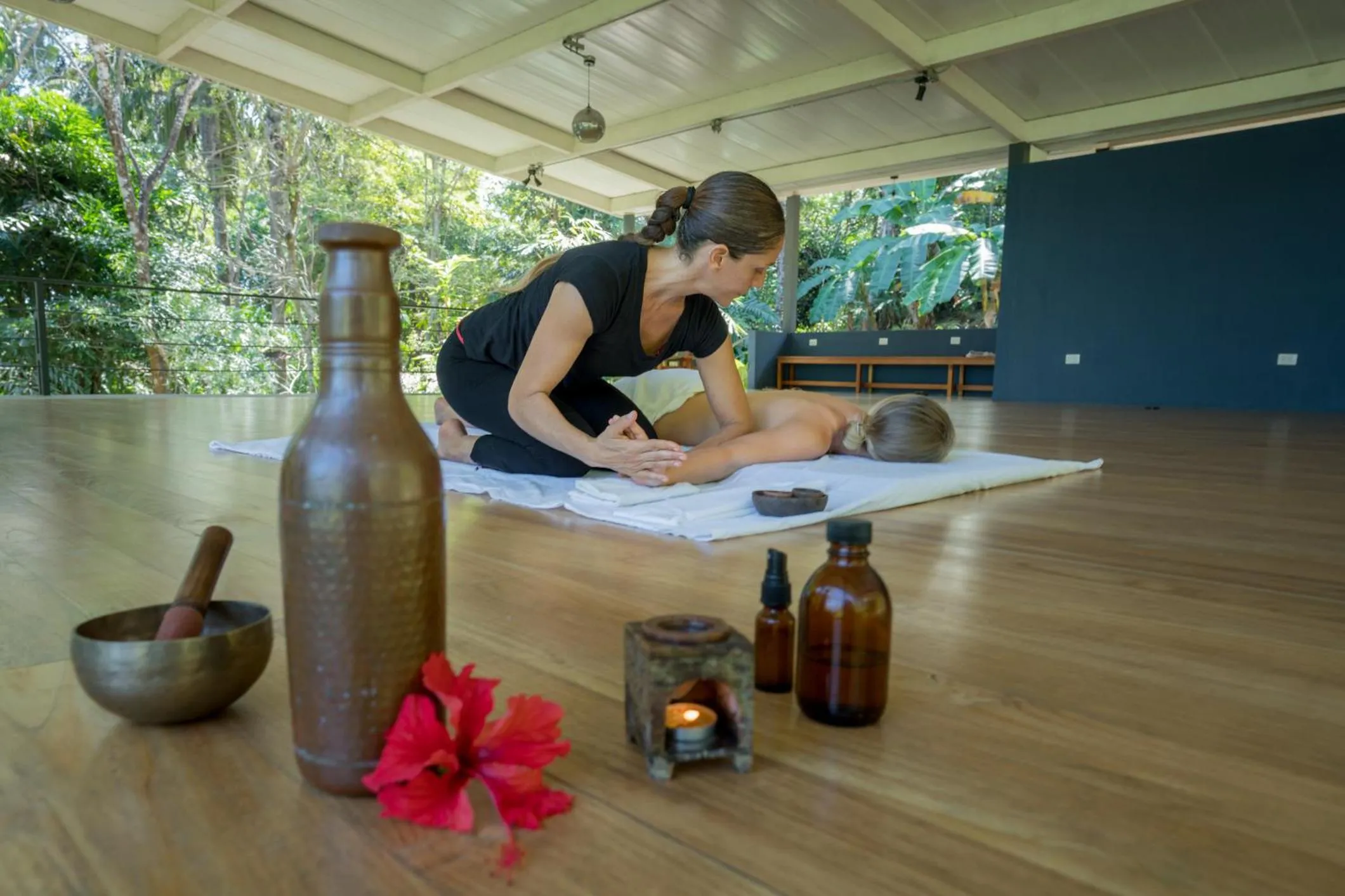 Massage in Hotel Nya