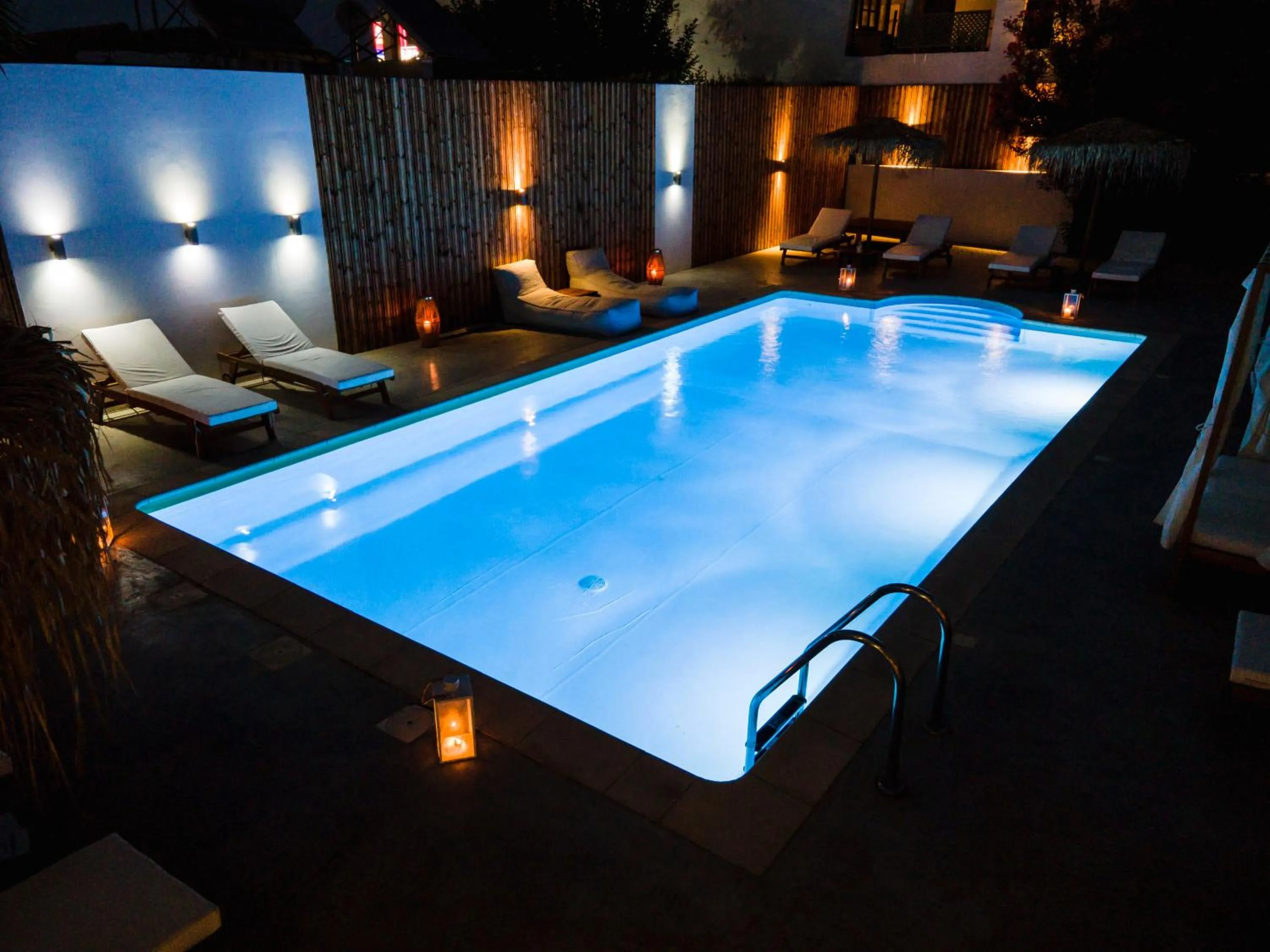 Swimming pool in Seagull Hotel and Apartments