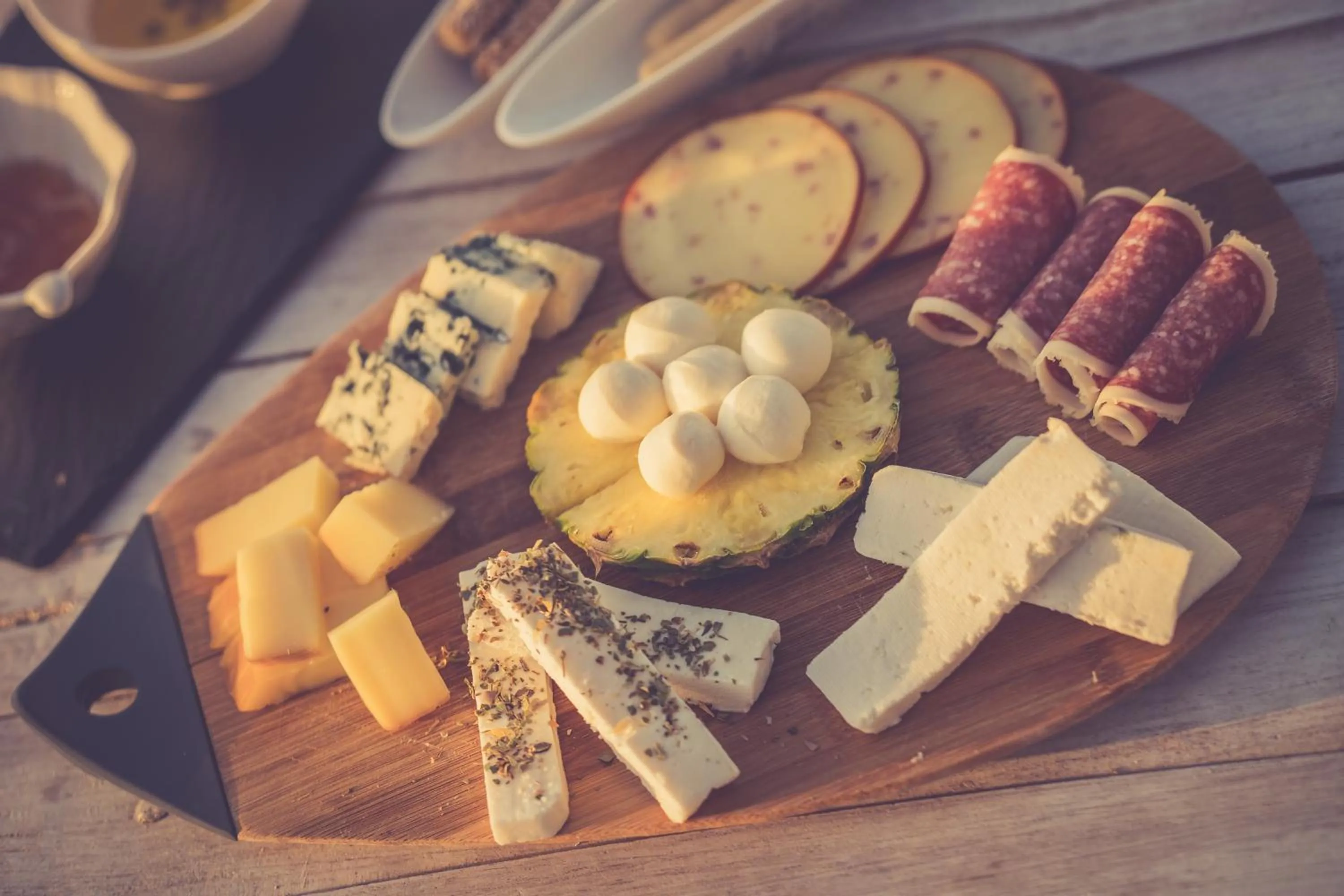 Restaurant/places to eat in Seagull Hotel and Apartments