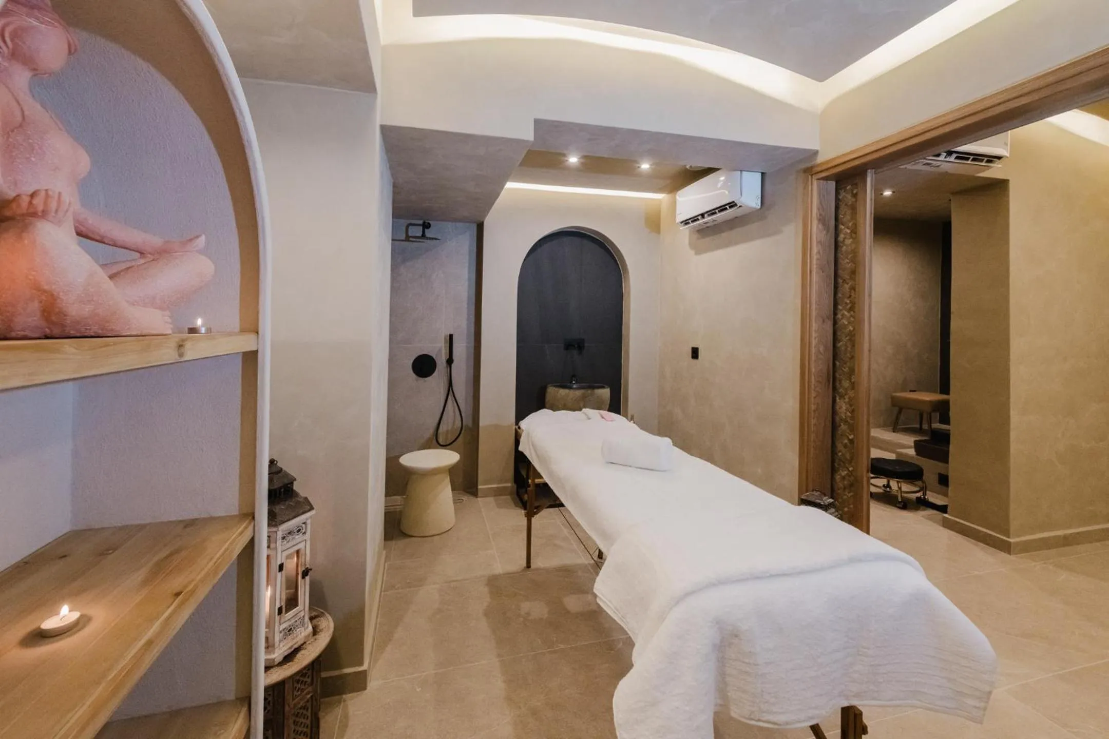 Massage in Evexia Boutique Hotel & Spa